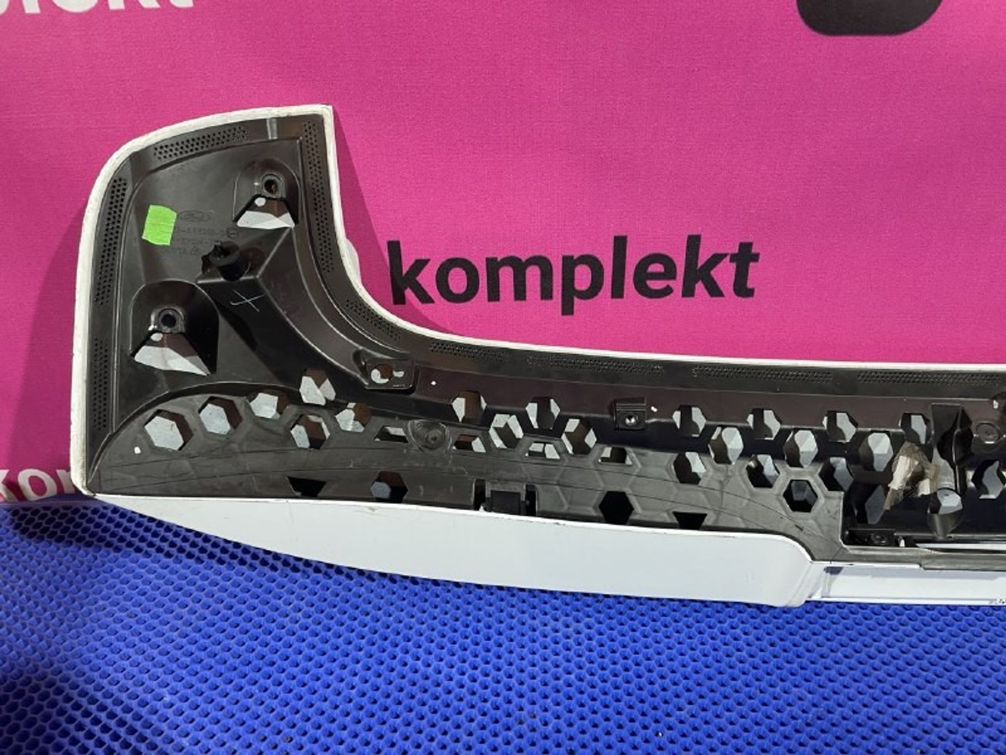 BM51A44210B Спойлер крышки багажника Ford Focus III, 1200 рублей, Нижний Новгород