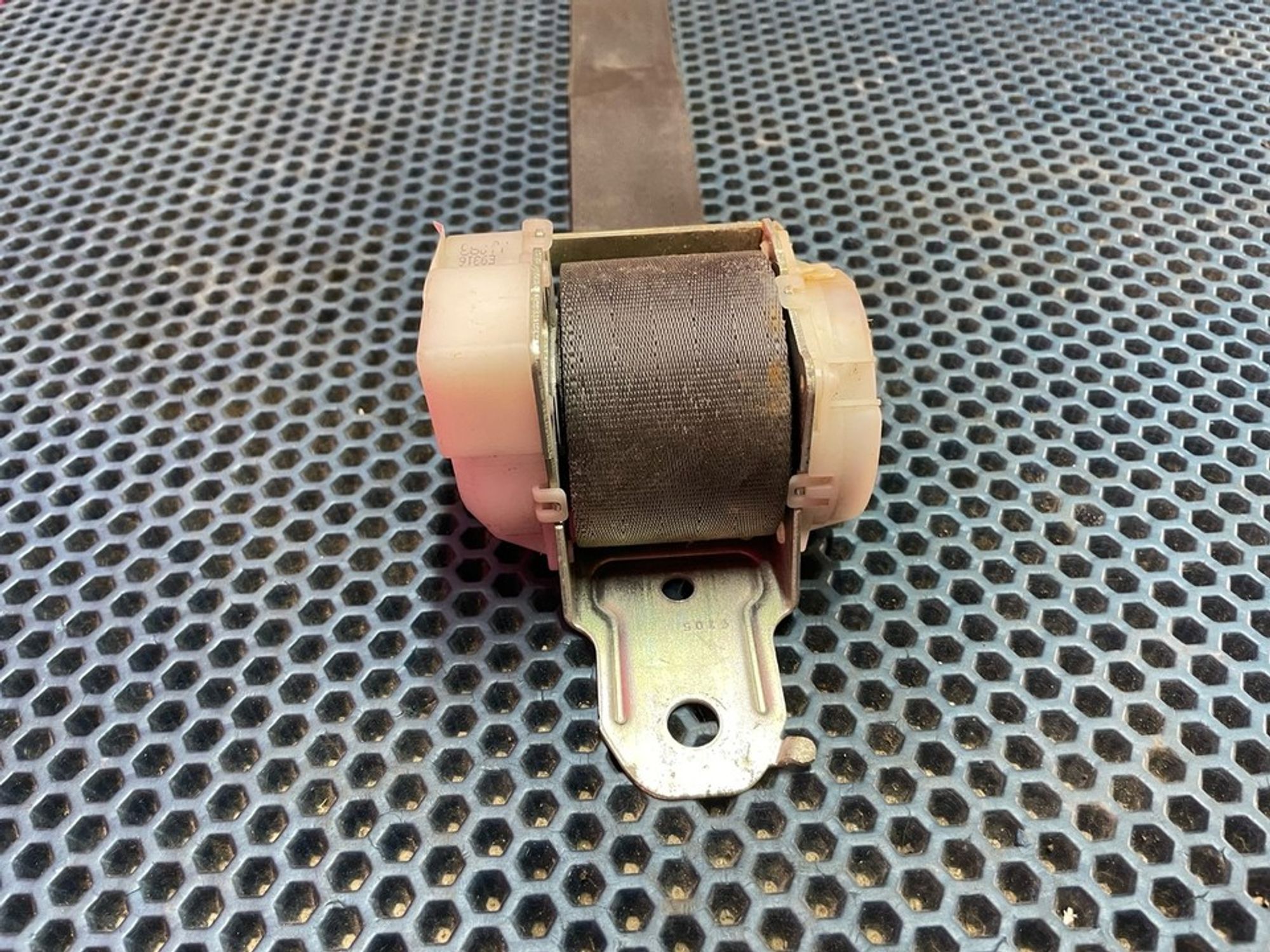 7000B607 Ремень безопасности задний левый L Mitsubishi Lancer X, 900 рублей, Нижний Новгород