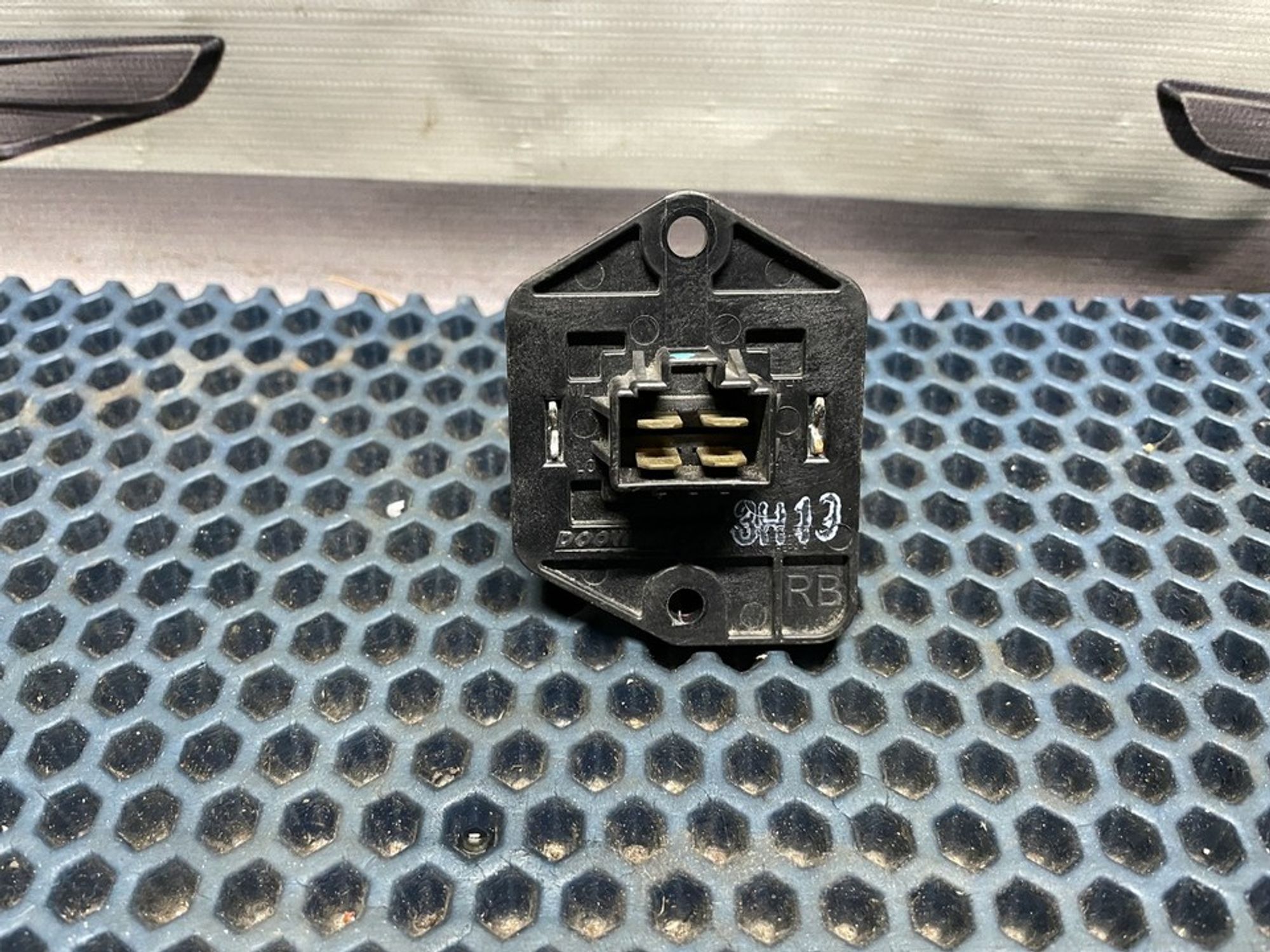 971281R000 Резистор отопителя Hyundai Solaris I, 500 рублей, Нижний Новгород