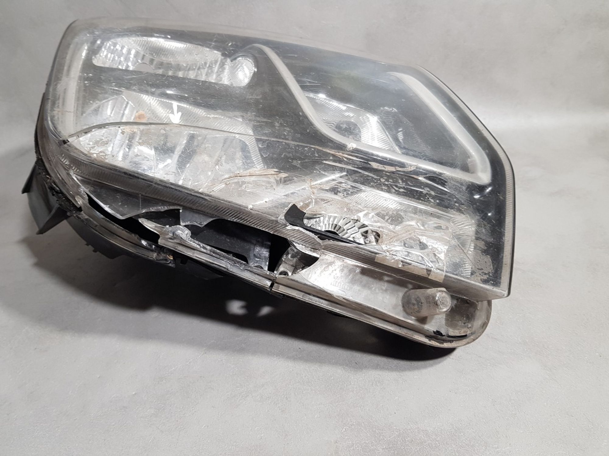 260107084R Фара правая R Renault Duster I, 800 рублей, Нижний Новгород