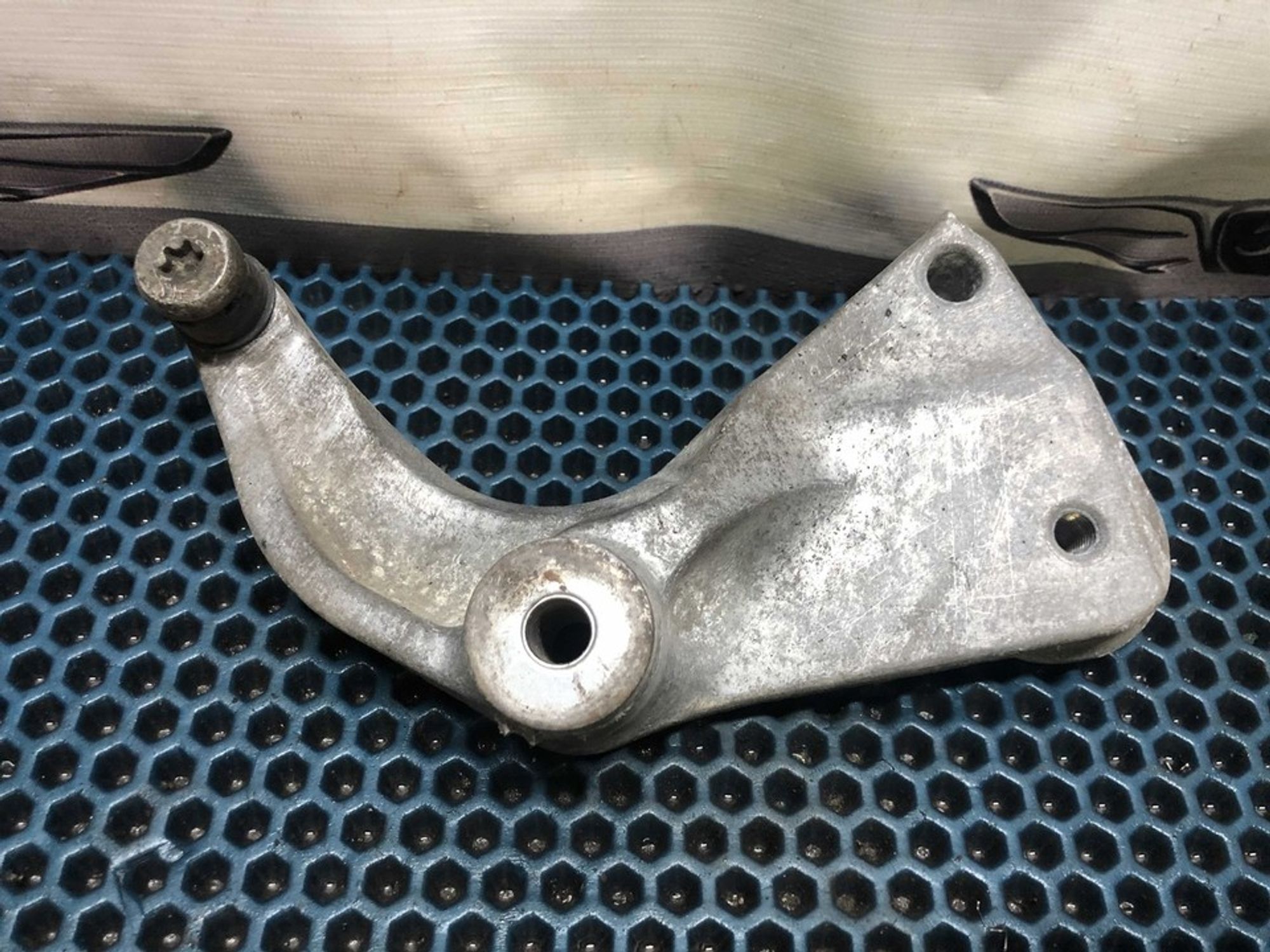 F55144901 Кронштейн натяжного ролика ГРМ Honda Civic VIII, 1000 рублей, Нижний Новгород