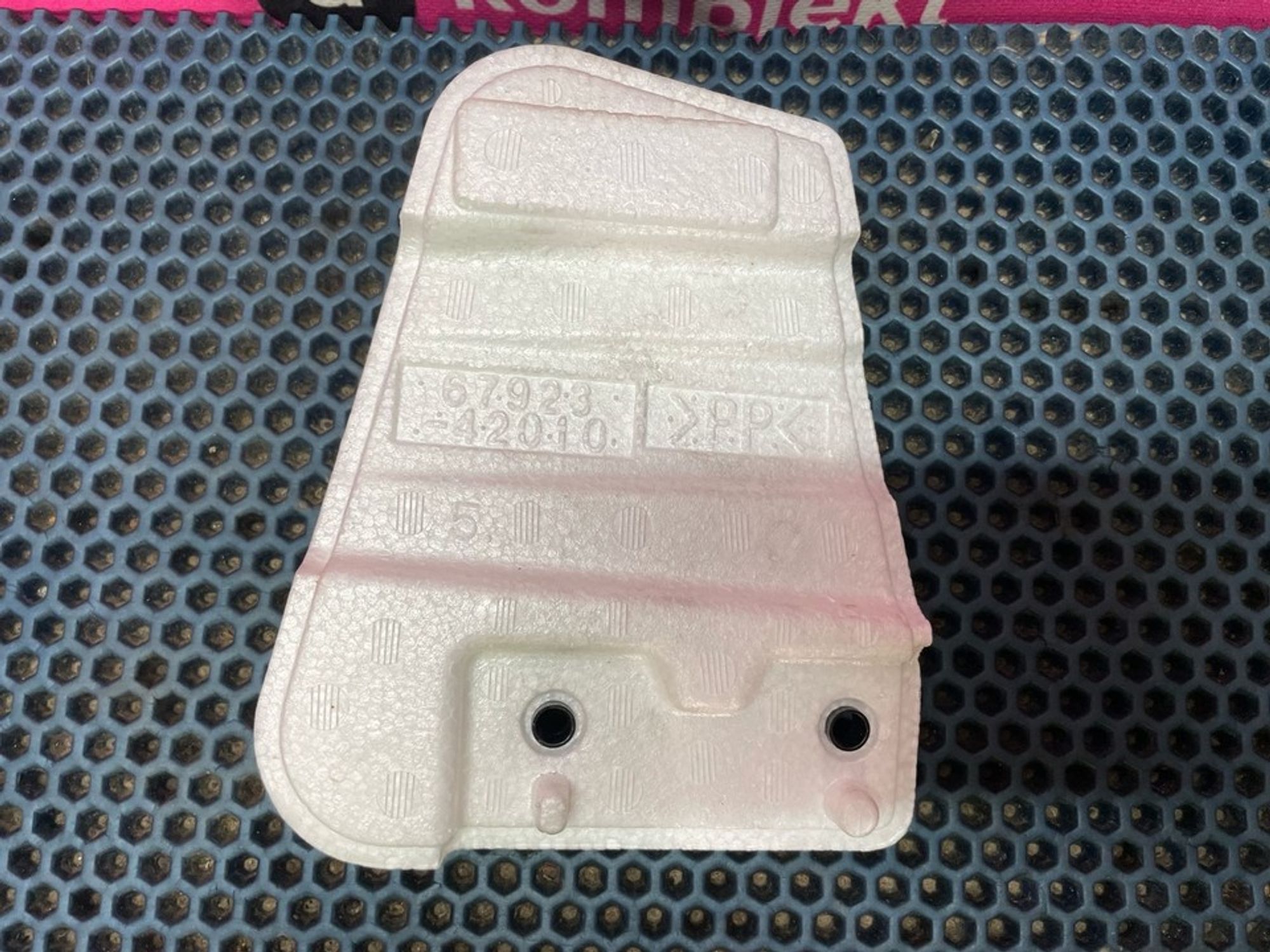 6792342010 Уплотнитель двери Toyota Corolla E160/E170, 900 рублей, Нижний Новгород