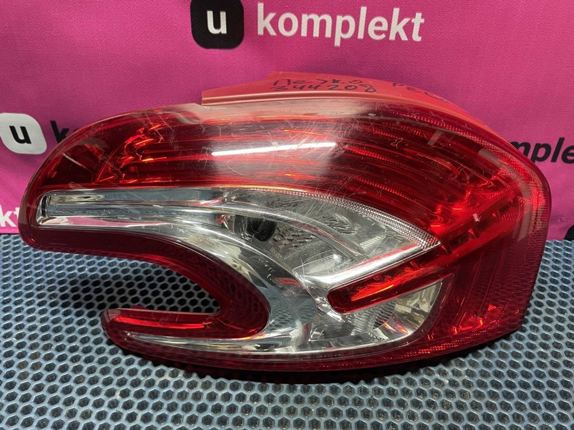 9672628280 Фонарь задний левый L Peugeot 208, 1500 рублей, Нижний Новгород