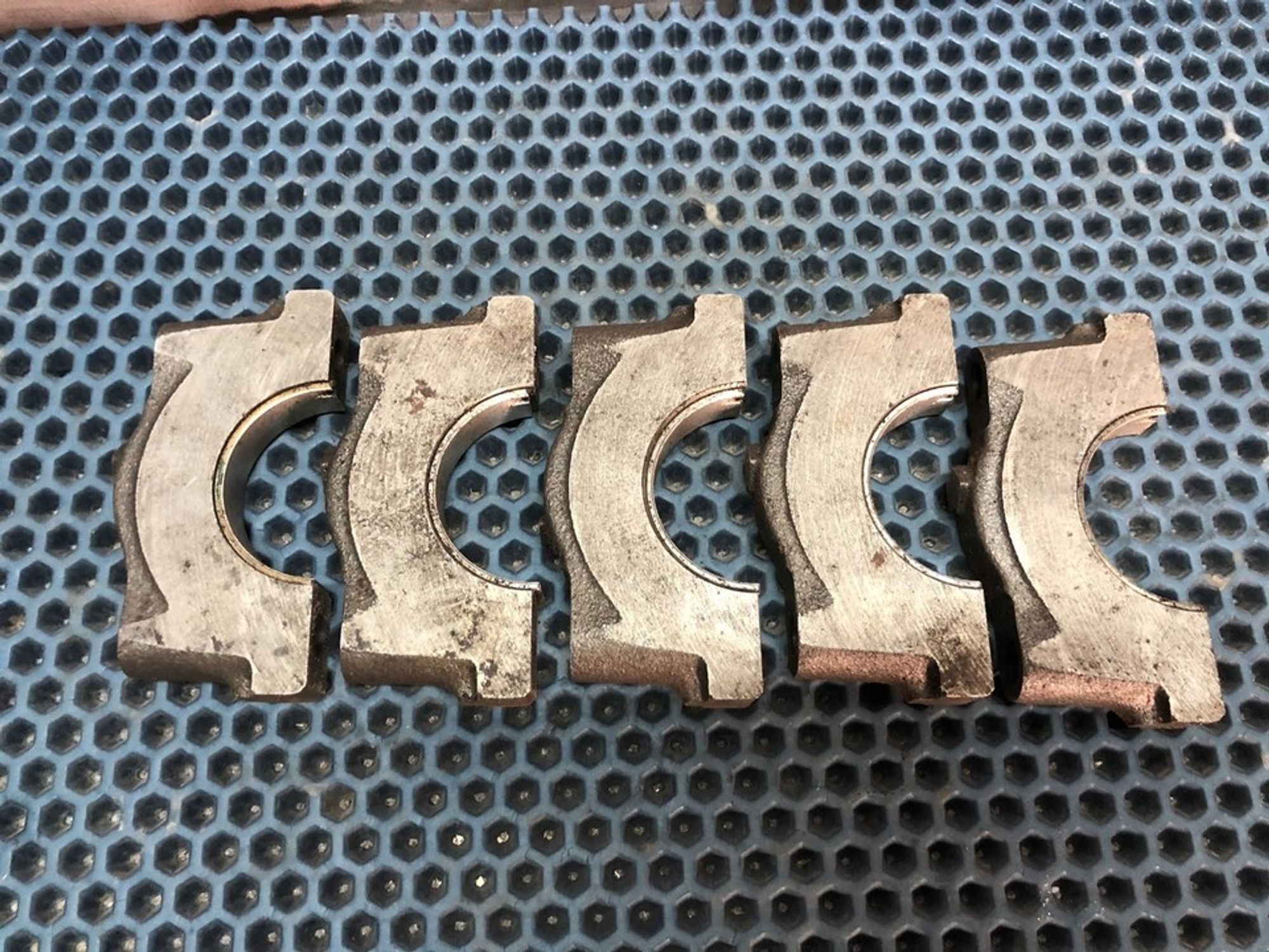 Комплект бугелей коленвала Hyundai Solaris I, 2000 рублей, Нижний Новгород