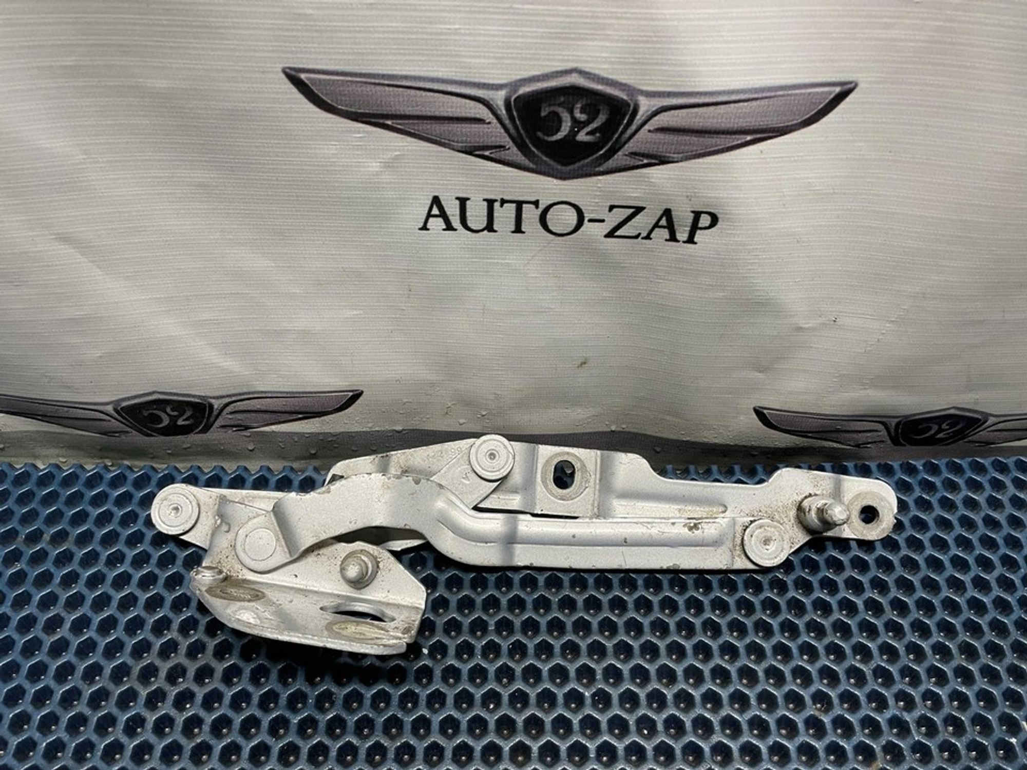 3B5827301A Петля крышки багажника левая L Volkswagen Passat B5, 600 рублей, Нижний Новгород