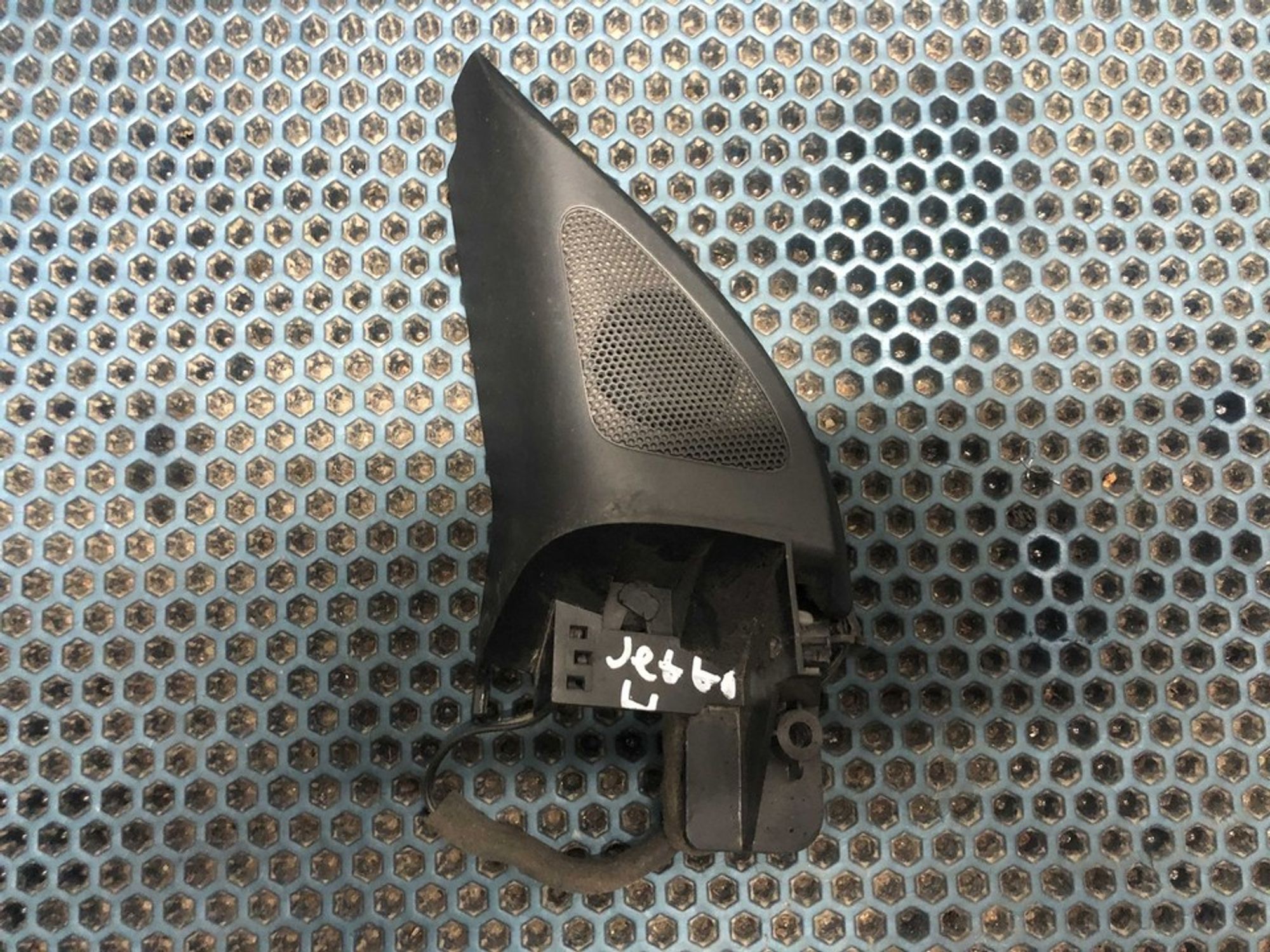 1K0837993A Крышка зеркала внутренняя левая L Volkswagen Golf V, 900 рублей, Нижний Новгород