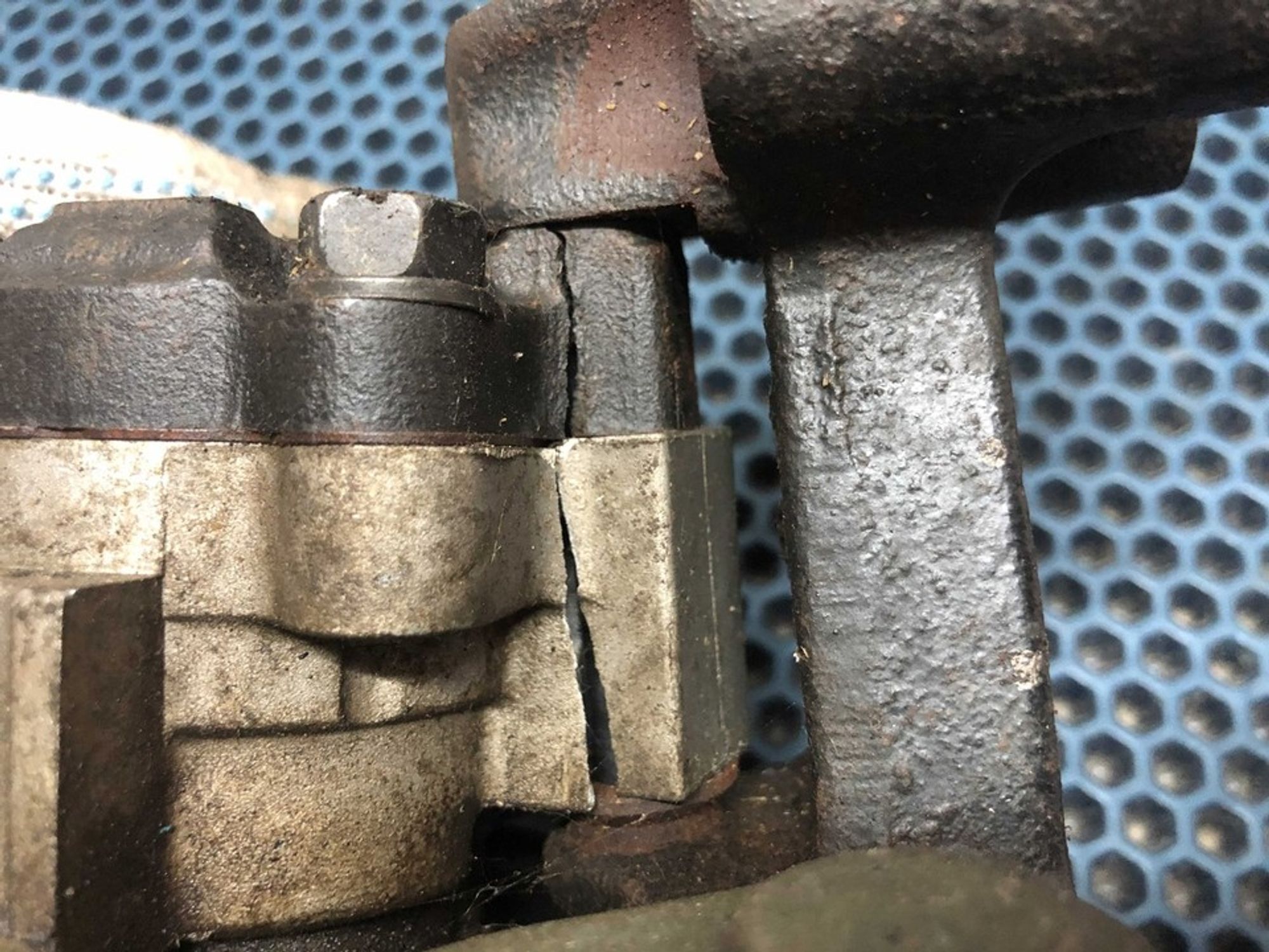 0K2A232600D Насос гидроусилителя руля Kia Mentor I, 1500 рублей, Нижний Новгород