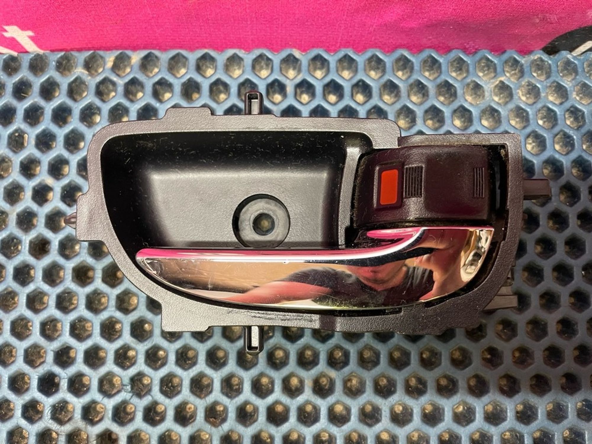 692050D271 Ручка двери внутренняя передняя правая R Toyota Corolla E160/E170, 1000 рублей, Нижний Новгород