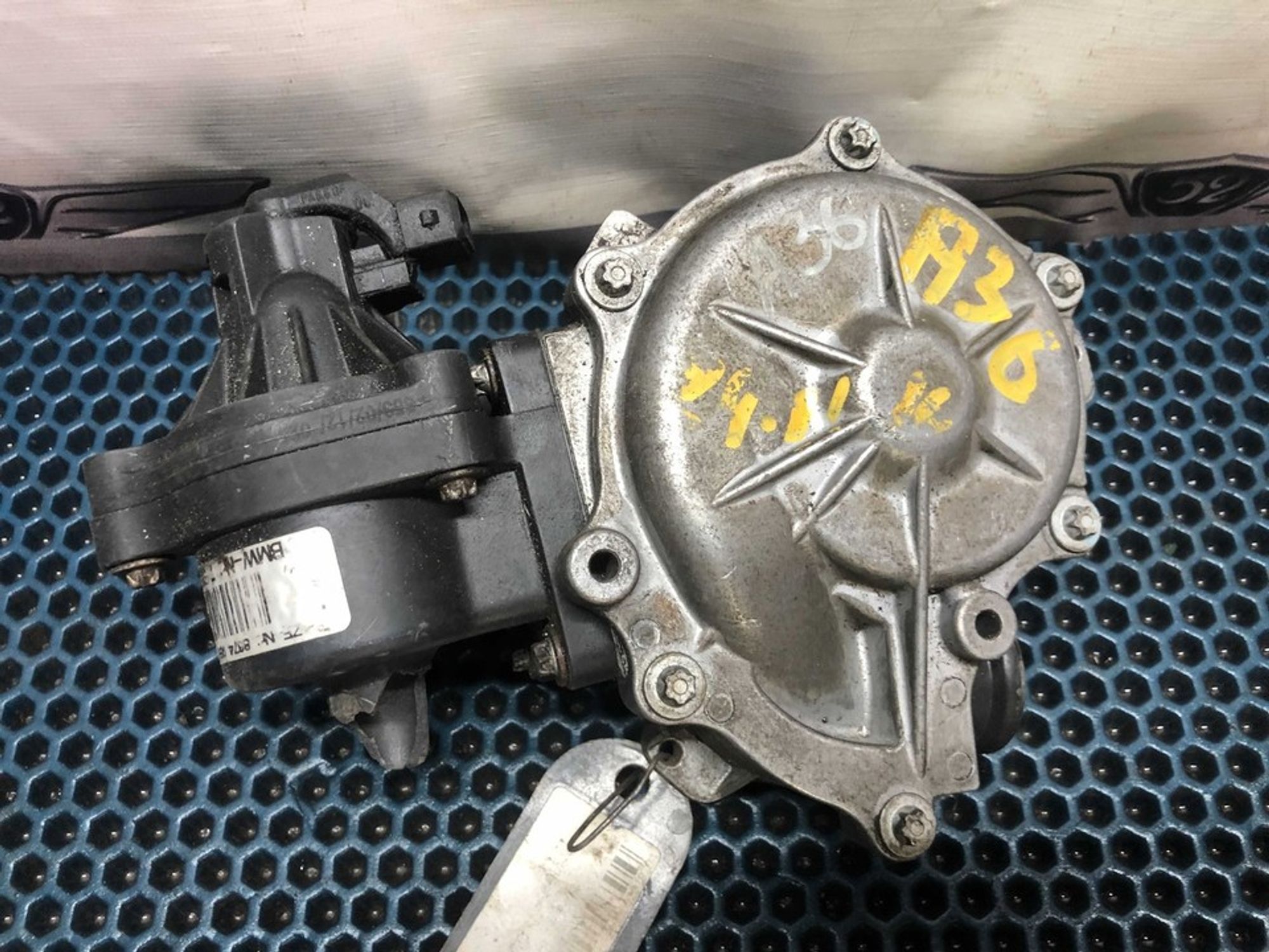 7510959 Насос водяной (помпа) BMW 1 E81/E82/E87/E88, 4900 рублей, Нижний Новгород