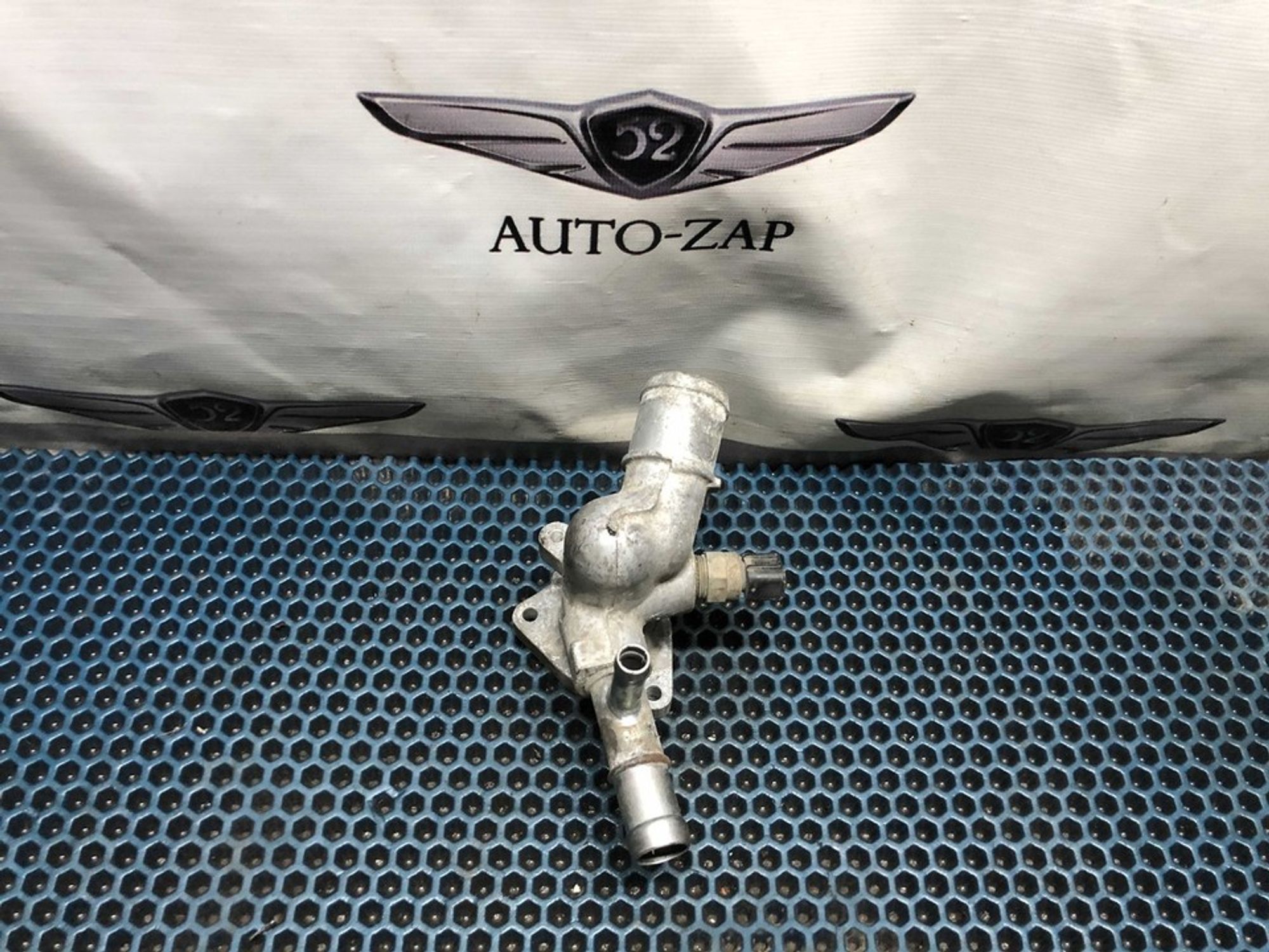 256202B003 Фланец системы охлаждения Hyundai Неопознанная модель, 700 рублей, Нижний Новгород