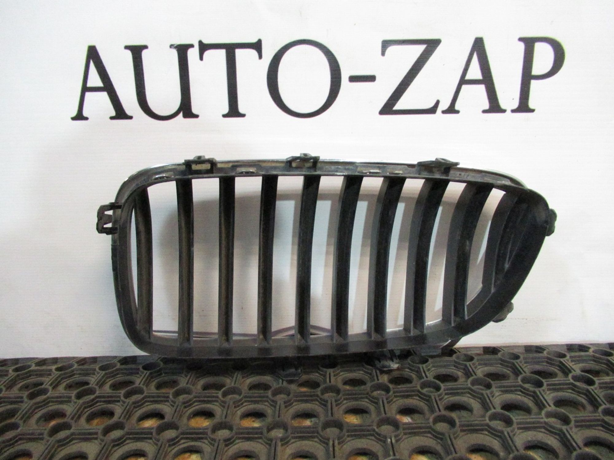 7331772 Решетка облицовки радиатора правая R BMW 5 F07/F10/F11/F18, 1900 рублей, Нижний Новгород