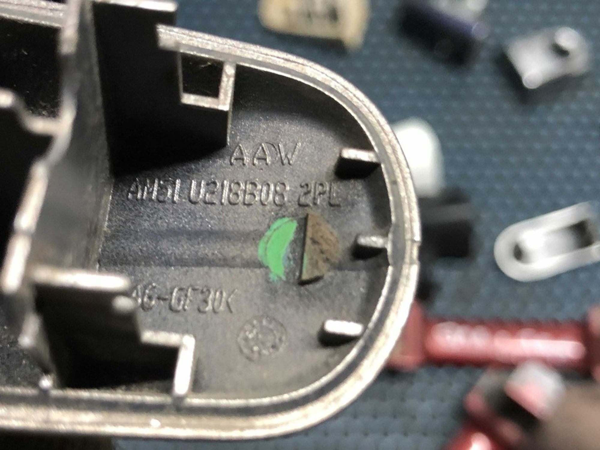 AM51U218B08 Концевик дверной ручки Ford Focus III, 500 рублей, Нижний Новгород