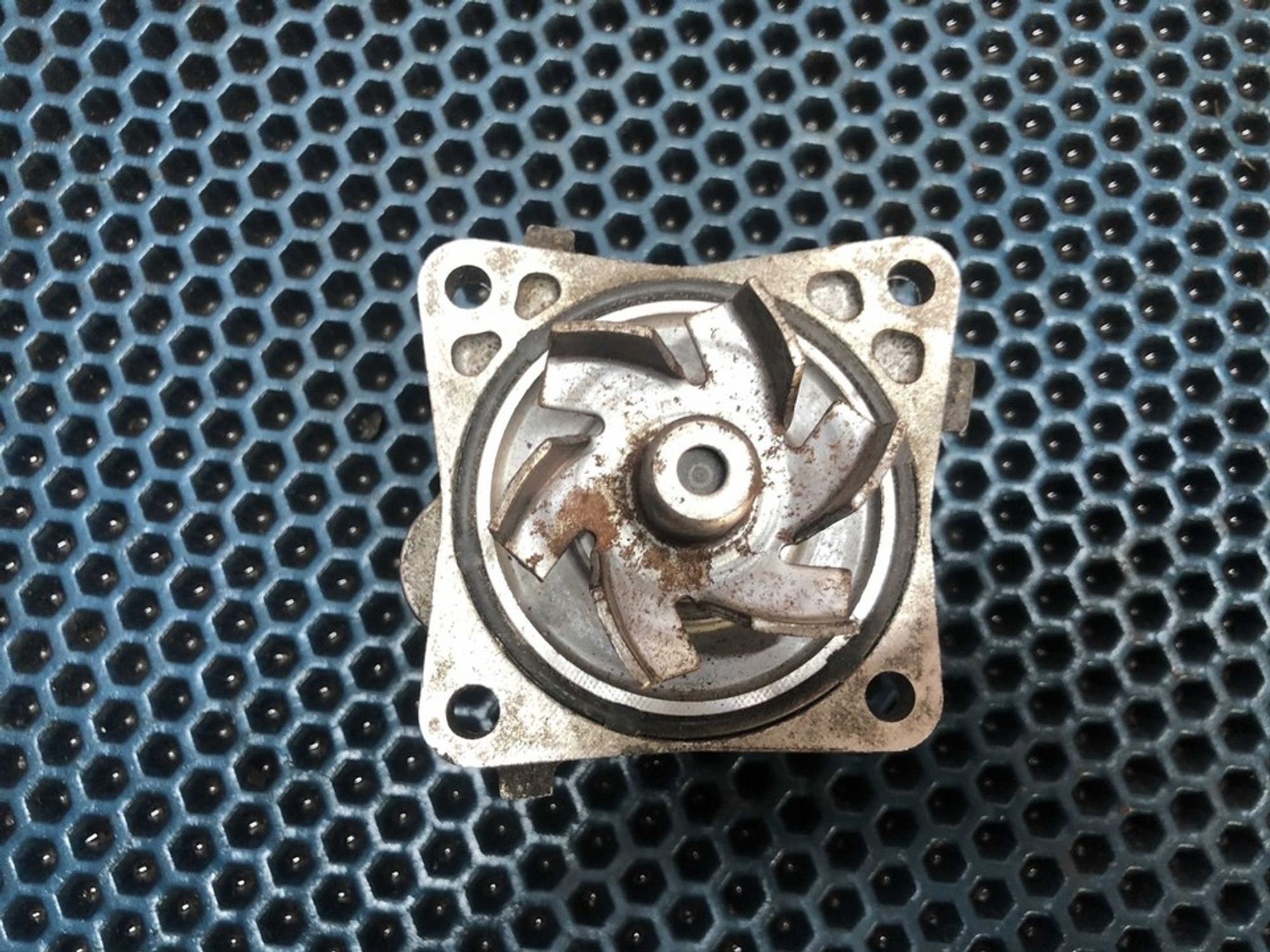 MN143664 Насос водяной Citroen Aircross, 1000 рублей, Нижний Новгород