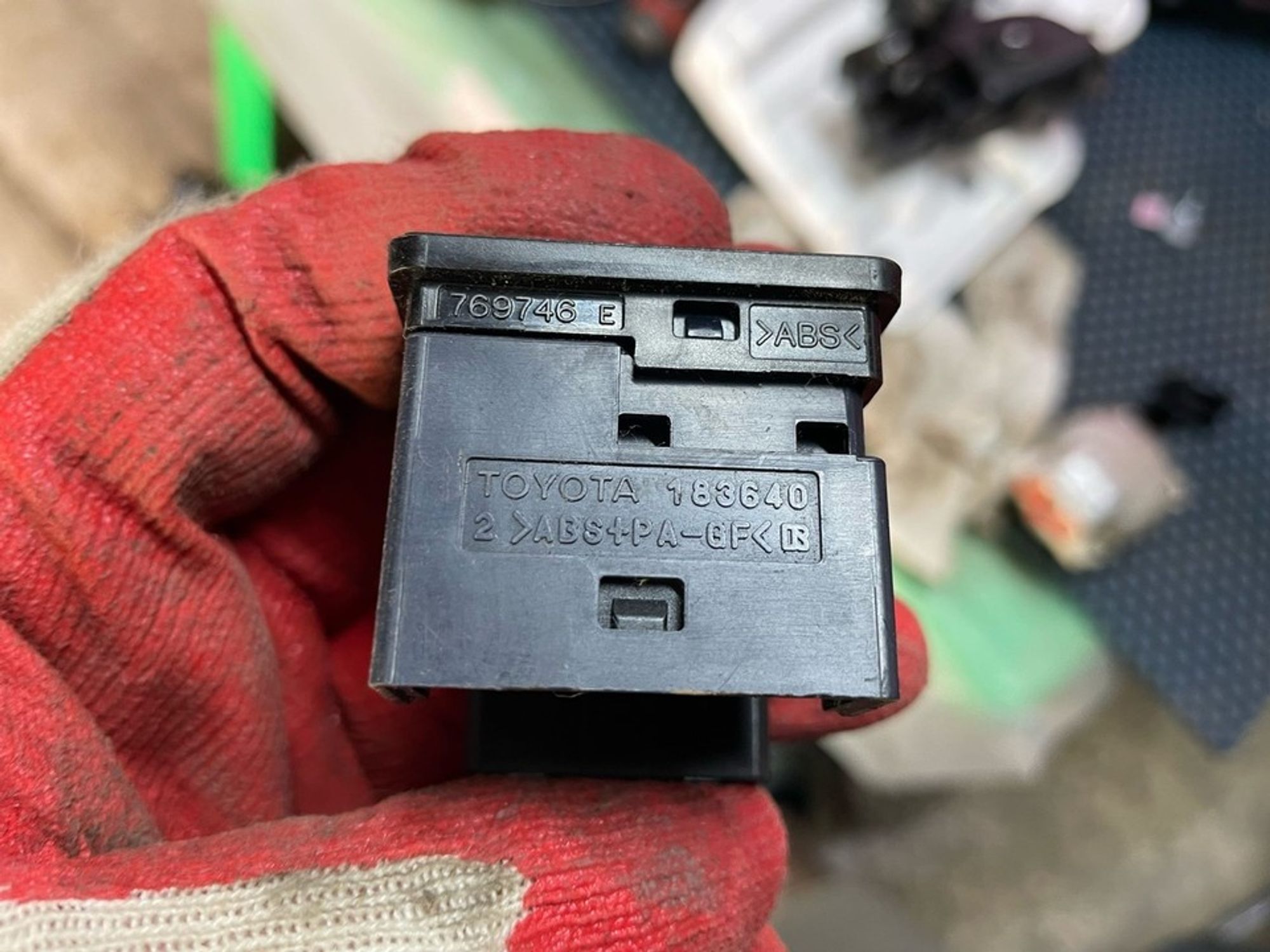 769746 Переключатель регулировки зеркала Toyota Corolla E160/E170, 900 рублей, Нижний Новгород