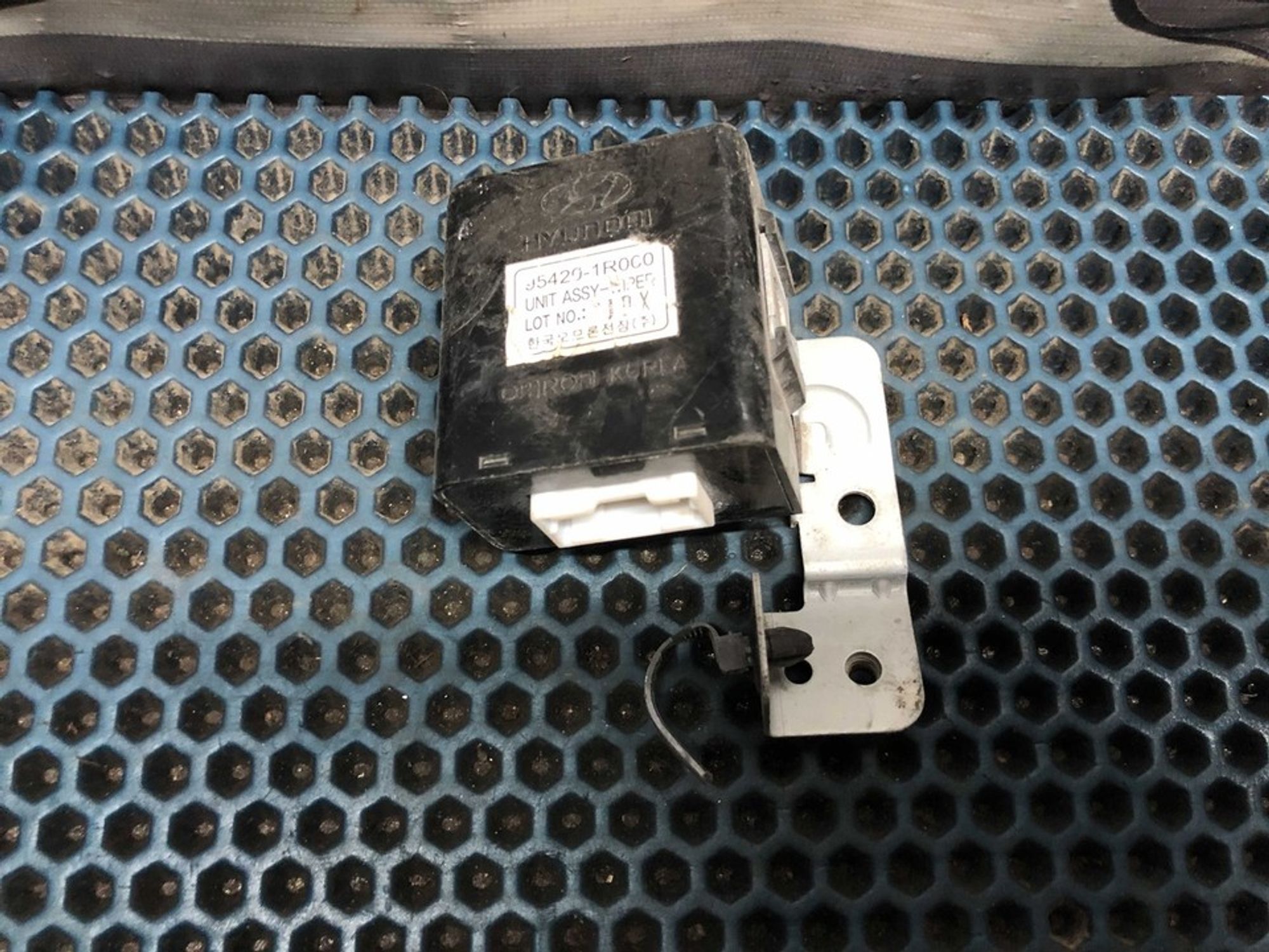 954201R000 Реле стеклоочистителей Hyundai Solaris I, 800 рублей, Нижний Новгород