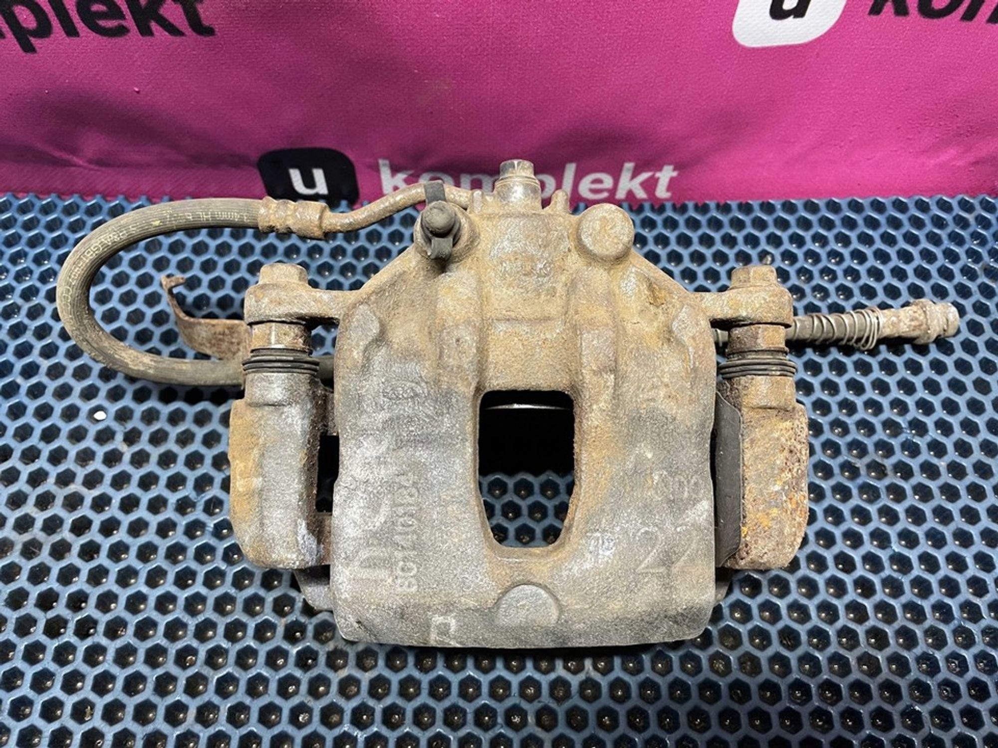 581304L000 Суппорт передний правый R Hyundai Solaris I, 1500 рублей, Нижний Новгород