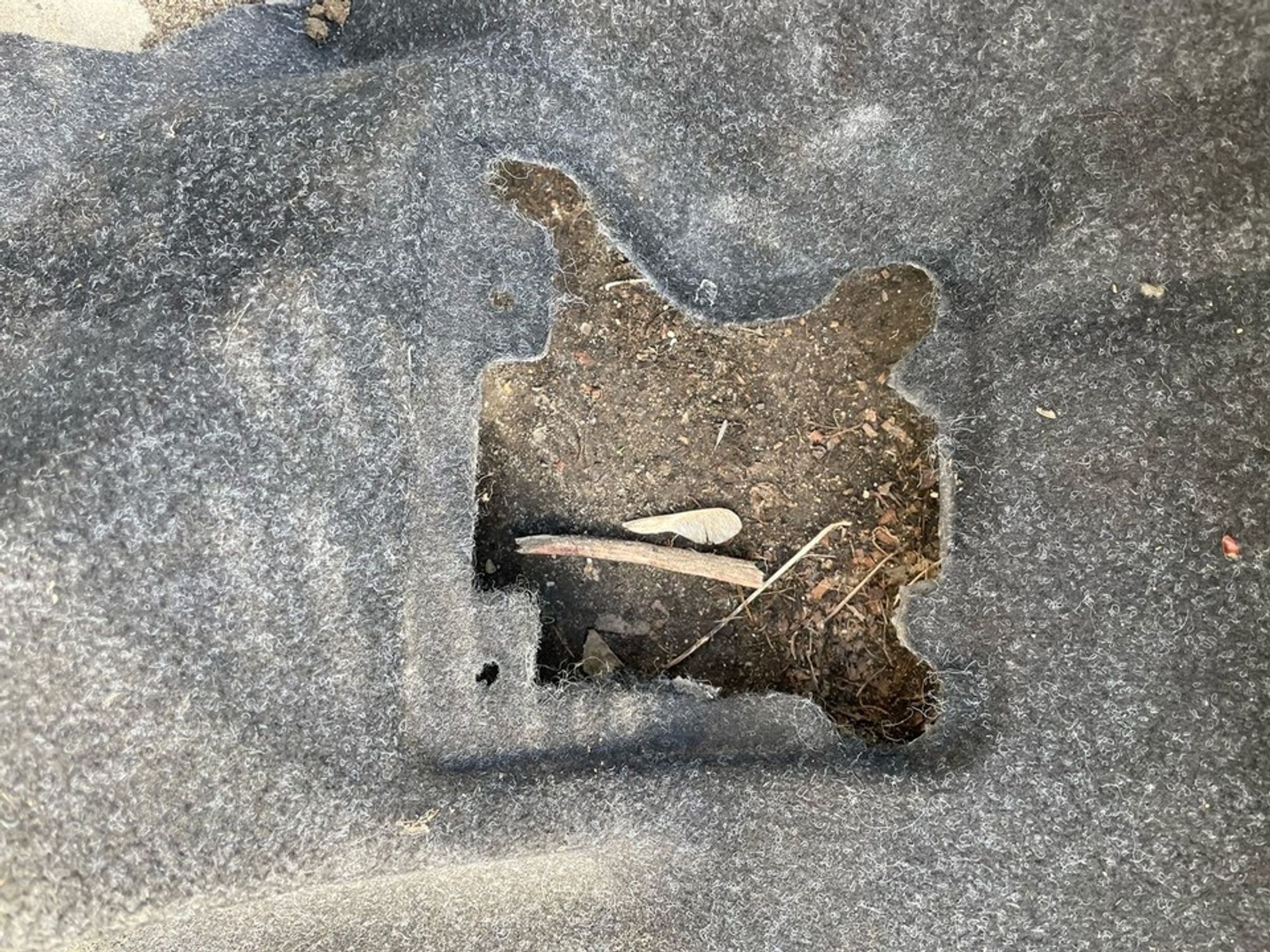 0K2N268860B02 Обшивка багажника боковая левая L Kia Spectra I, 700 рублей, Нижний Новгород