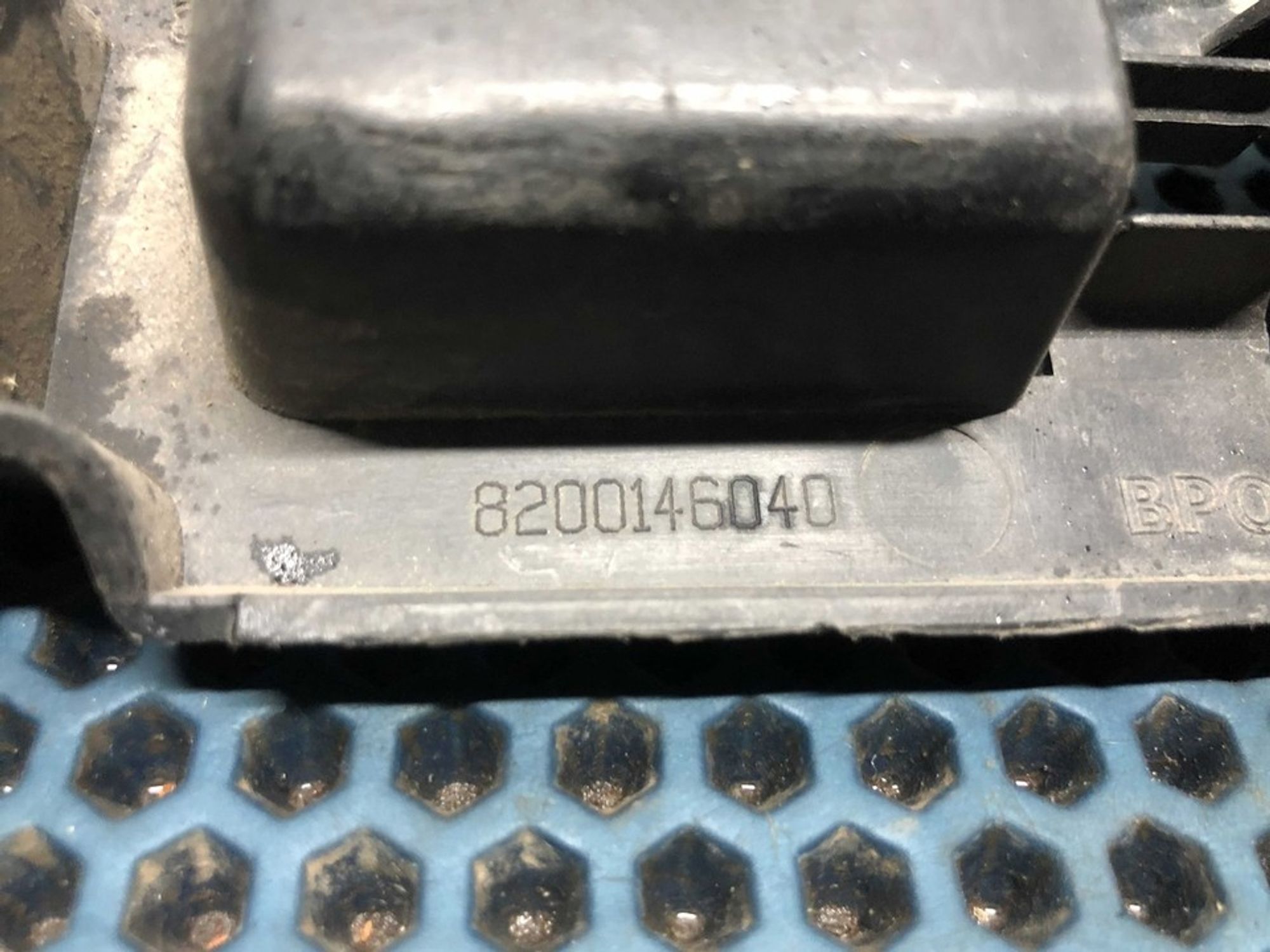 8200146040 Направляющая заднего бампера Renault Megane II, 700 рублей, Нижний Новгород