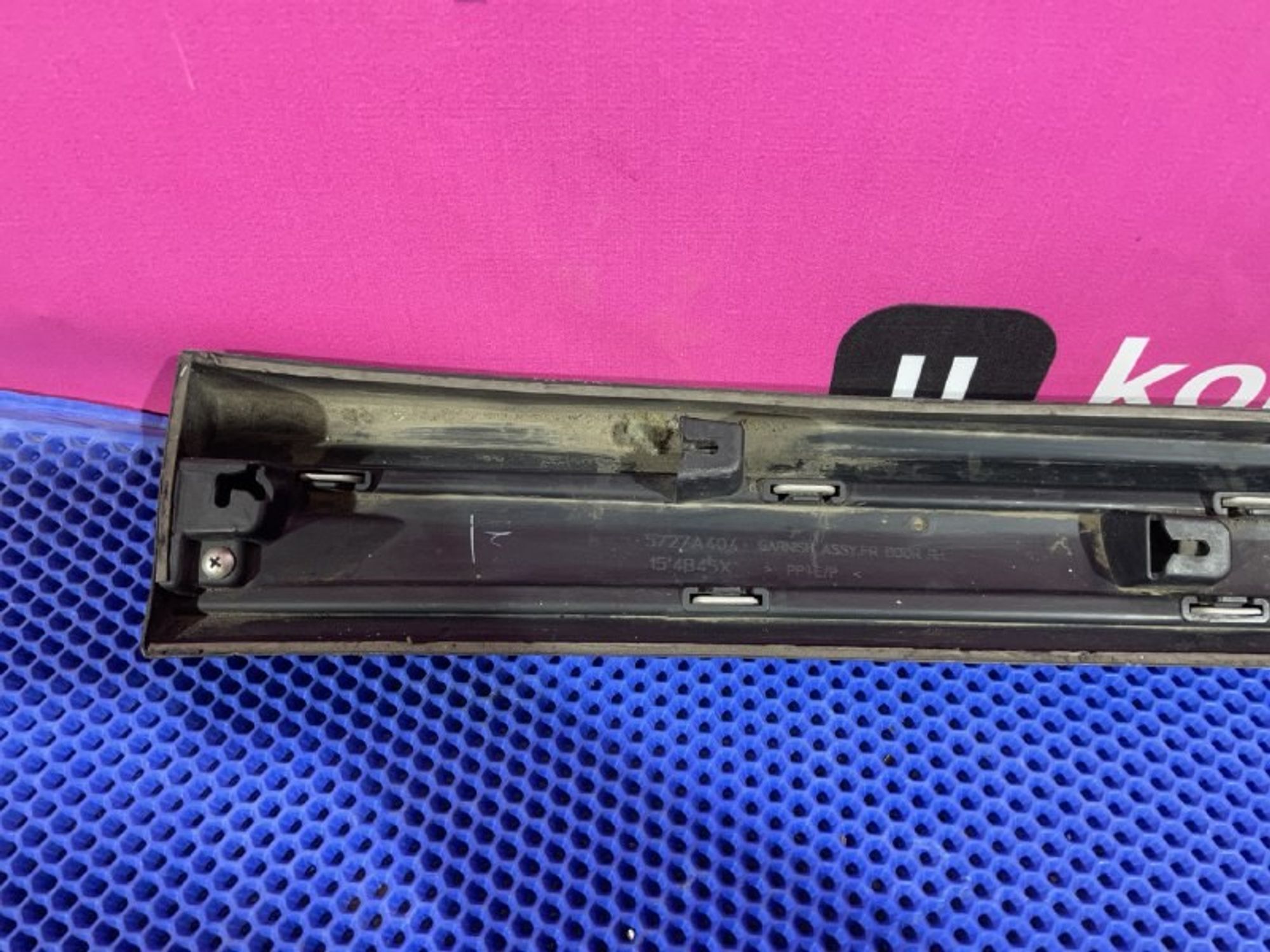 5727A404 Накладка двери передняя правая R Mitsubishi Outlander III, 1000 рублей, Нижний Новгород