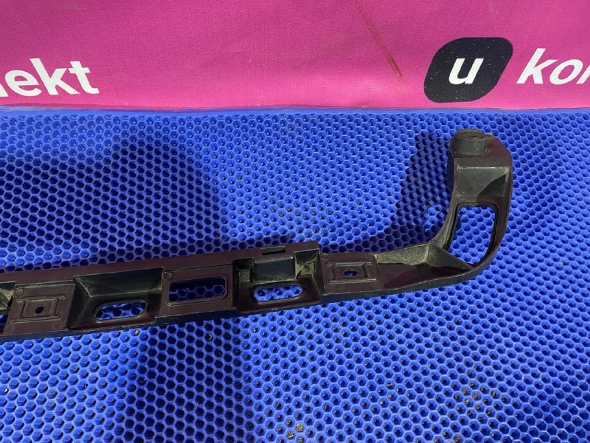 3C5807863 Кронштейн заднего бампера Volkswagen Passat B6, 700 рублей, Нижний Новгород