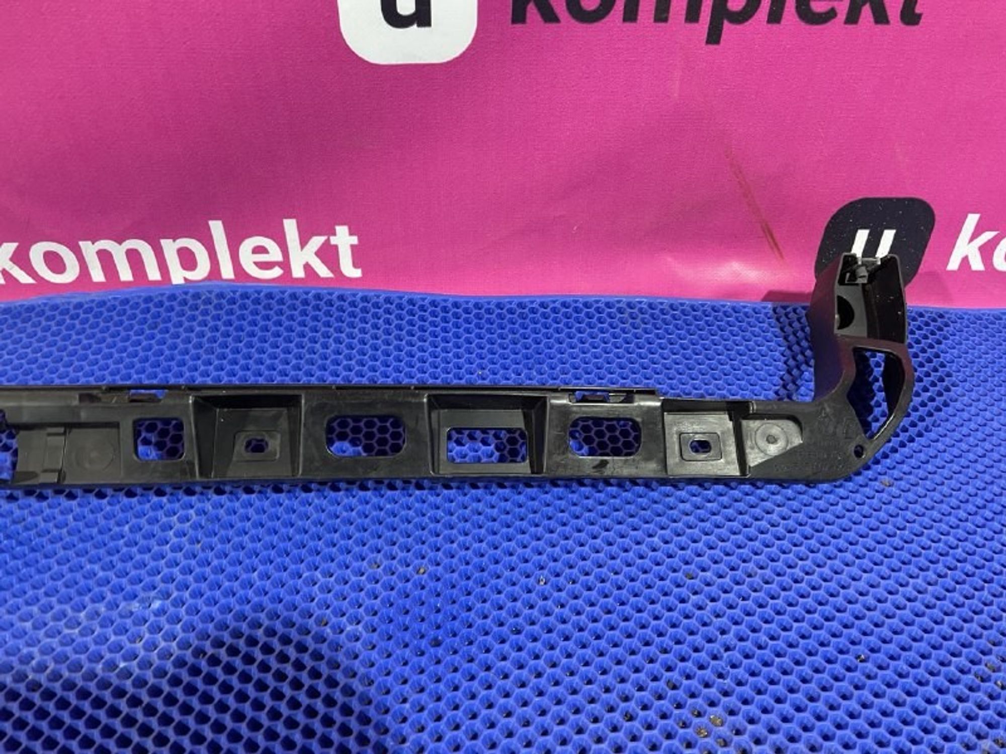 3C5807863 Кронштейн заднего бампера Volkswagen Passat B6, 700 рублей, Нижний Новгород