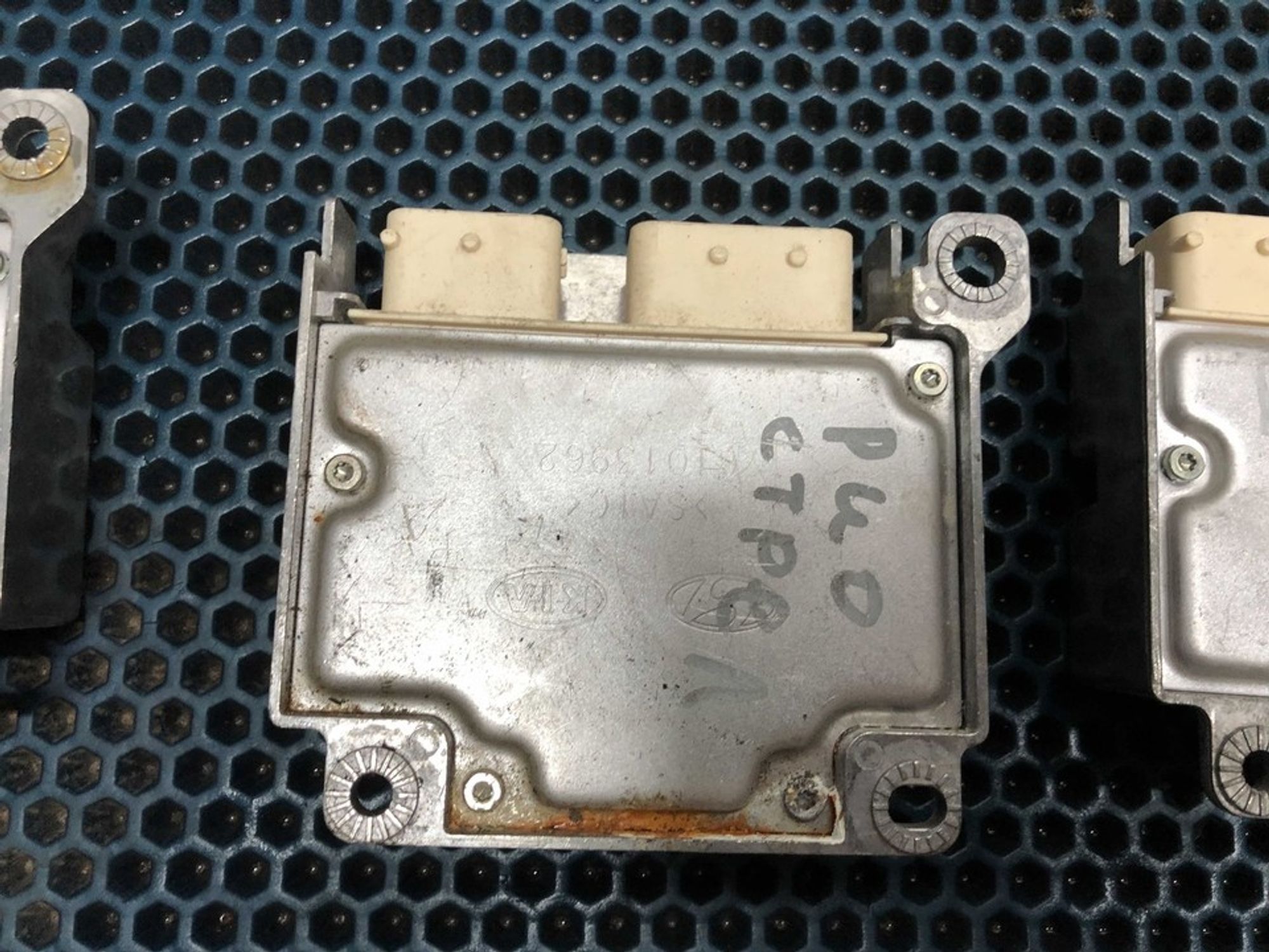 959104Y100 Блок управления AIRBAG Hyundai Solaris I, 900 рублей, Нижний Новгород