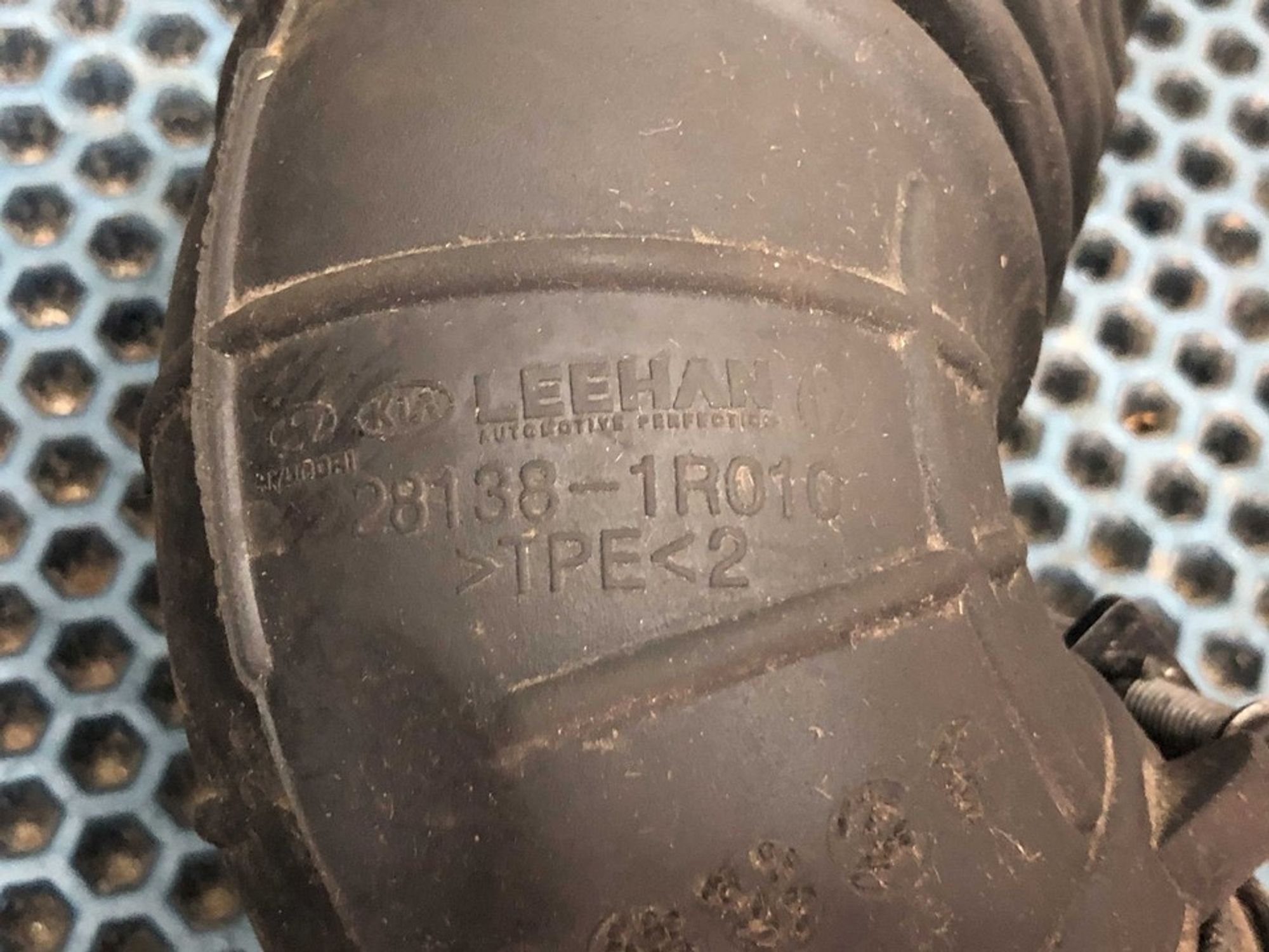 281381R010 Патрубок воздушного фильтра Hyundai Solaris I, 600 рублей, Нижний Новгород