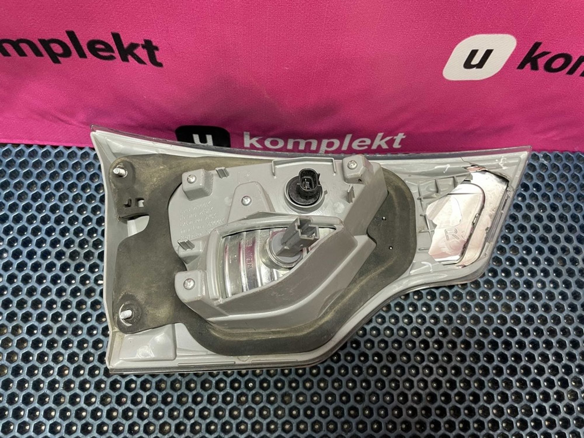 815800E050 Фонарь задний правый внутренний R Toyota Highlander U50, 1500 рублей, Нижний Новгород