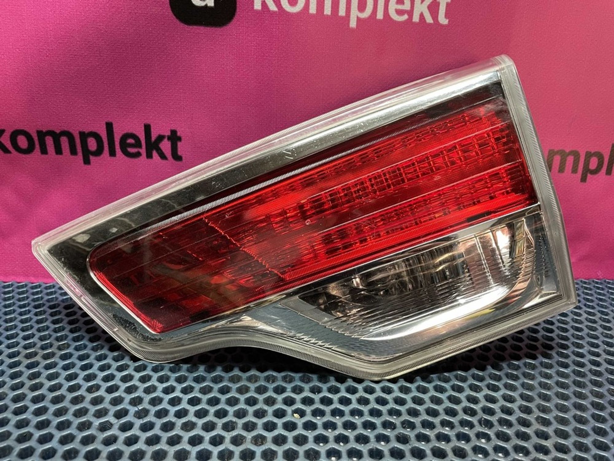 815800E050 Фонарь задний правый внутренний R Toyota Highlander U50, 1500 рублей, Нижний Новгород