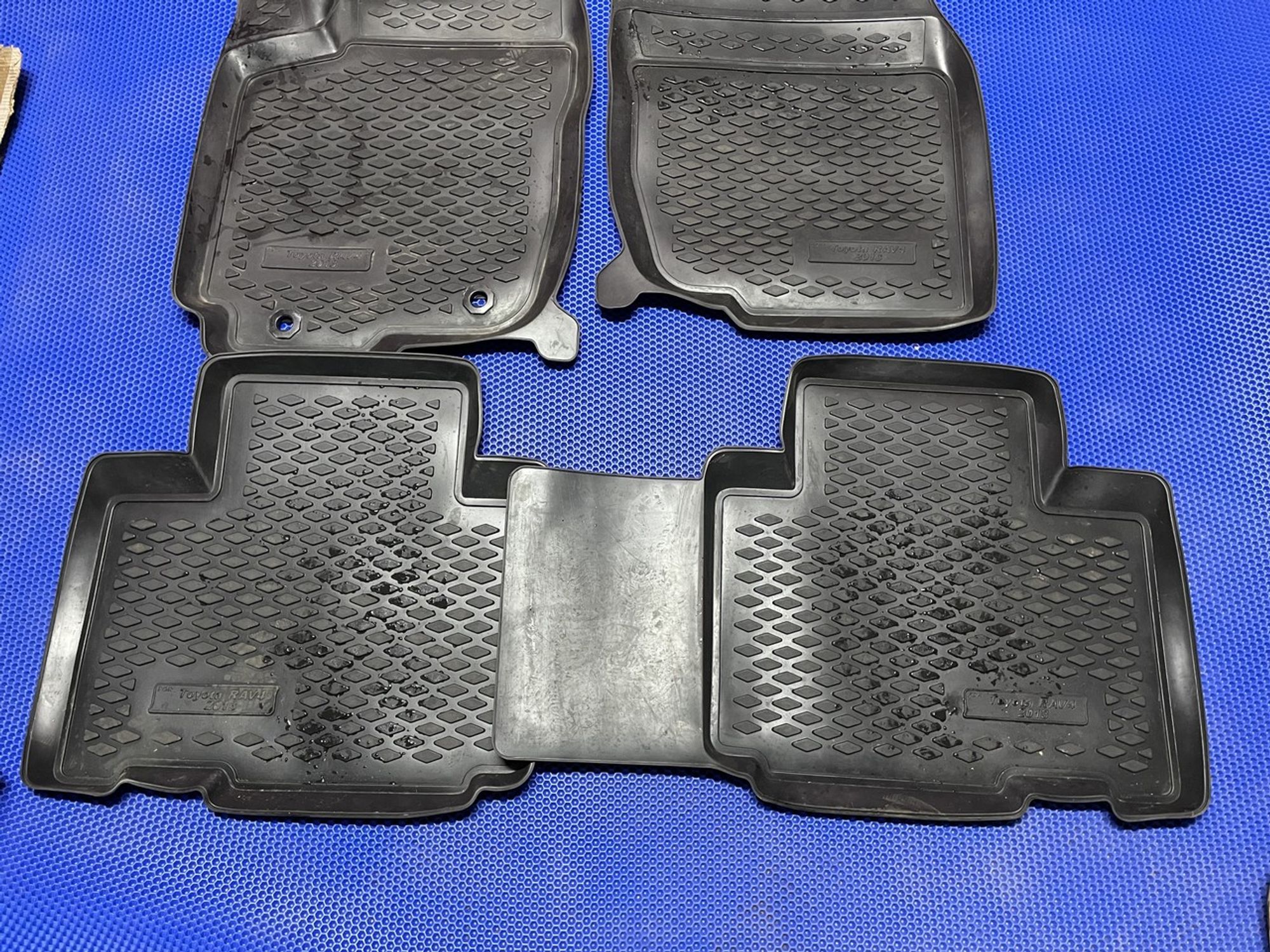 Комплект ковриков салона Toyota RAV4 CA40, 2000 рублей, Нижний Новгород