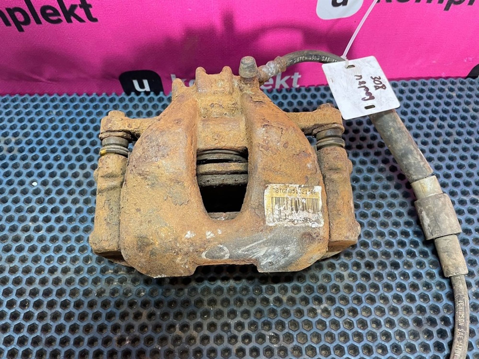 4401N8 Суппорт передний левый L Peugeot 3008, 1400 рублей, Нижний Новгород