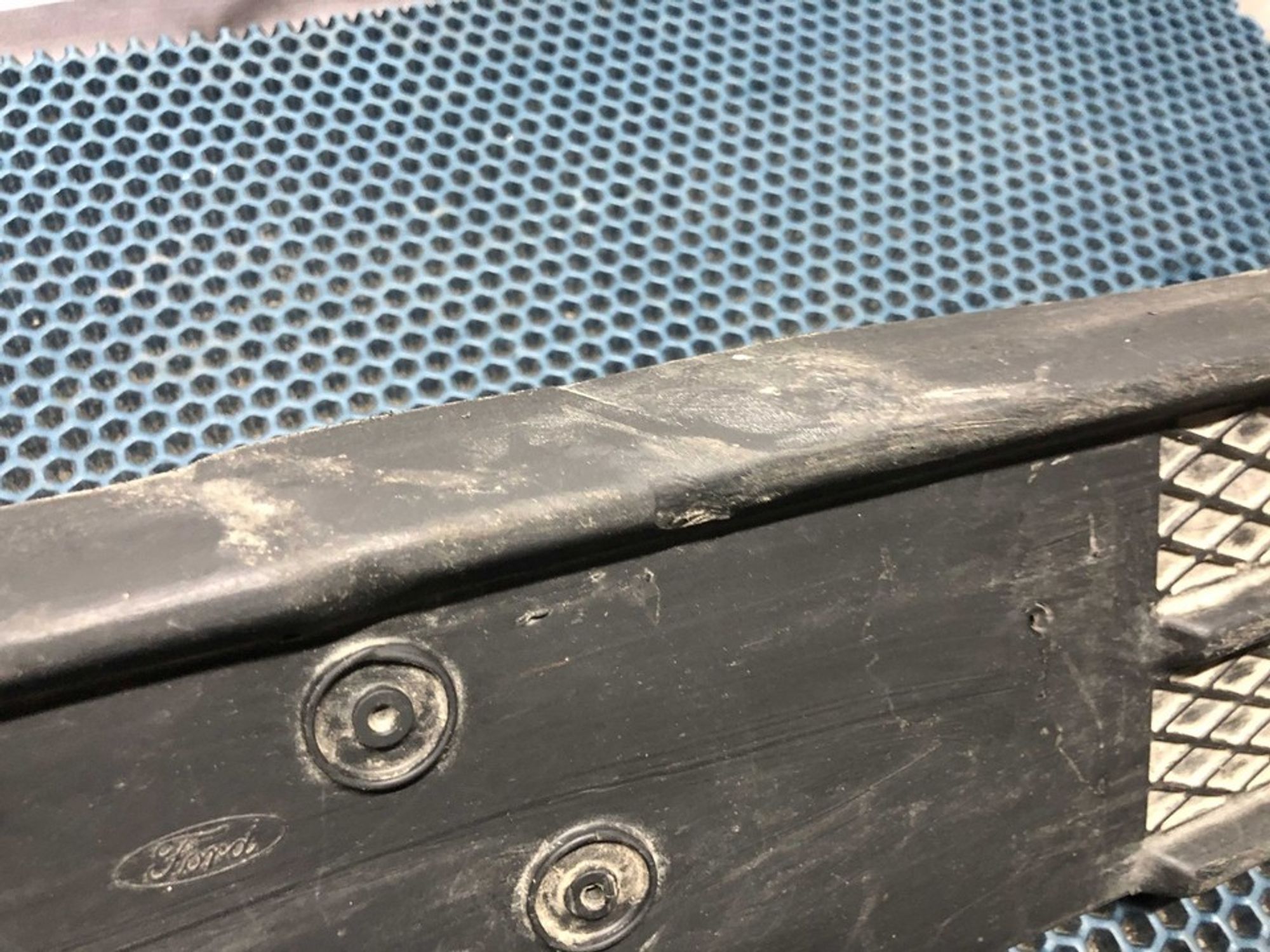 CV4417K945AEW Накладка бампера Ford Kuga II, 600 рублей, Нижний Новгород