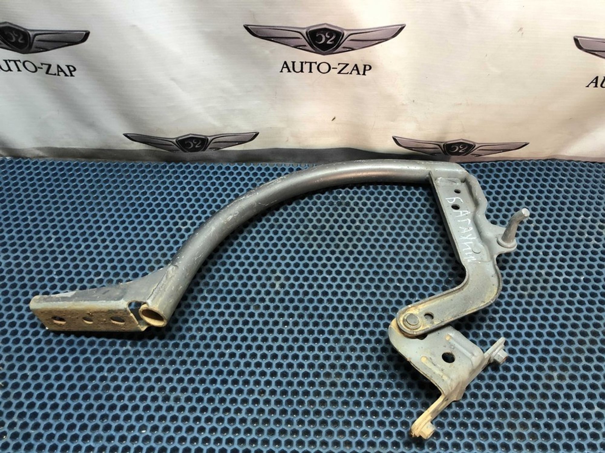 CM51F42701AH Петля крышки багажника левая L Ford Focus III, 1500 рублей, Нижний Новгород