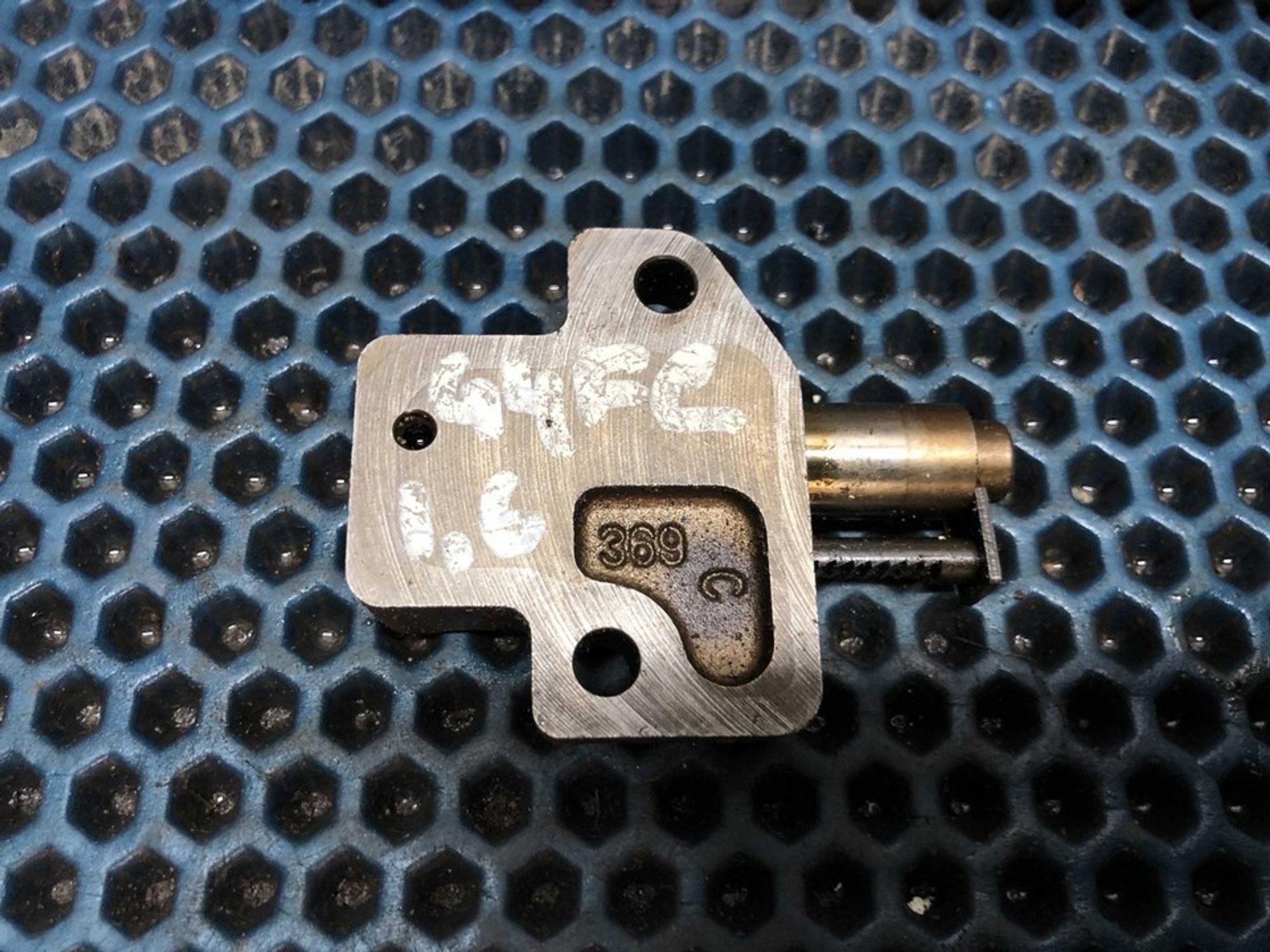 244102B000 Натяжитель цепи ГРМ Hyundai Solaris I, 1500 рублей, Нижний Новгород