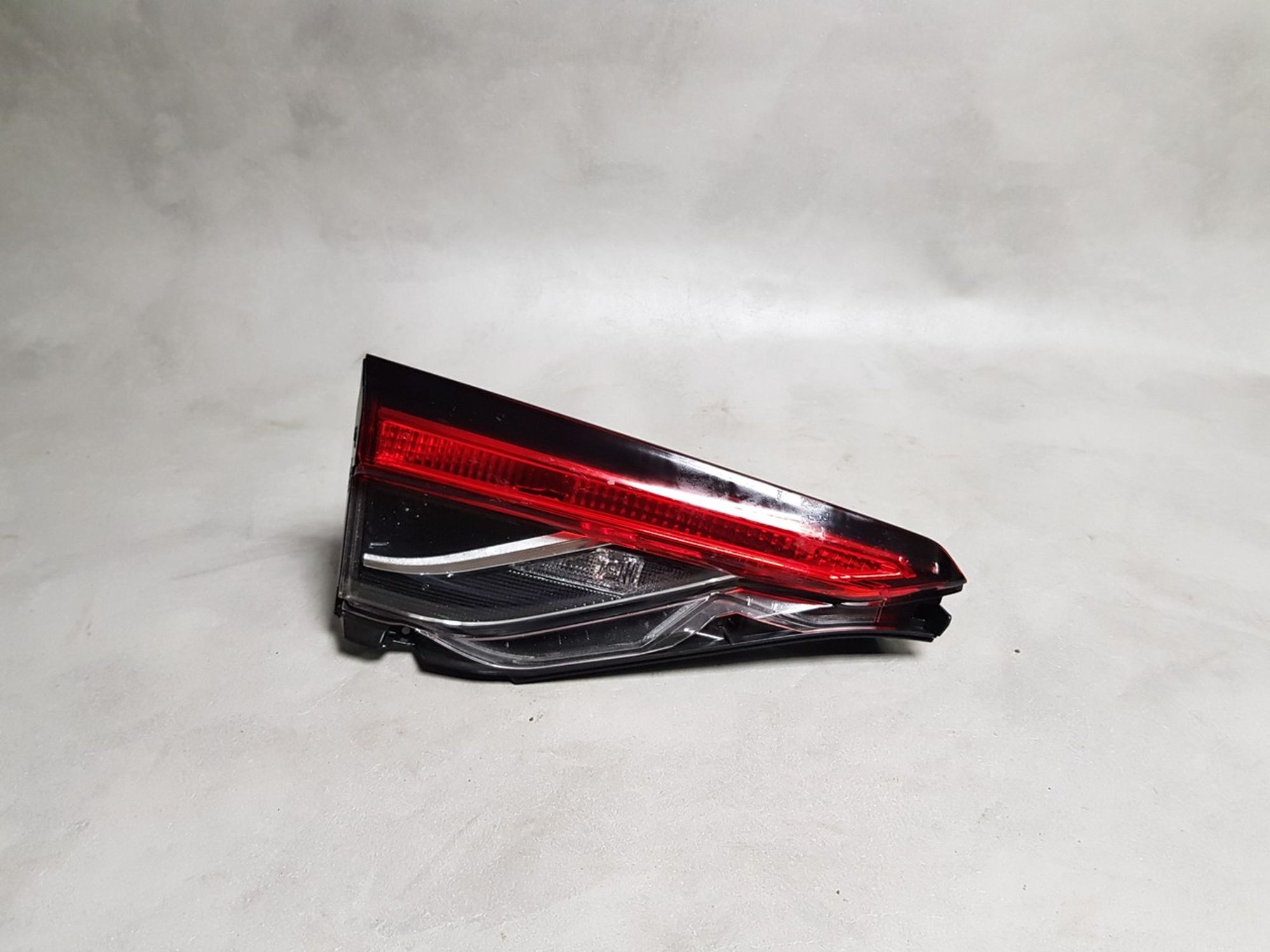 8159002C20 Фонарь задний внутренний левый L Toyota Corolla E160/E170, 7500 рублей, Нижний Новгород