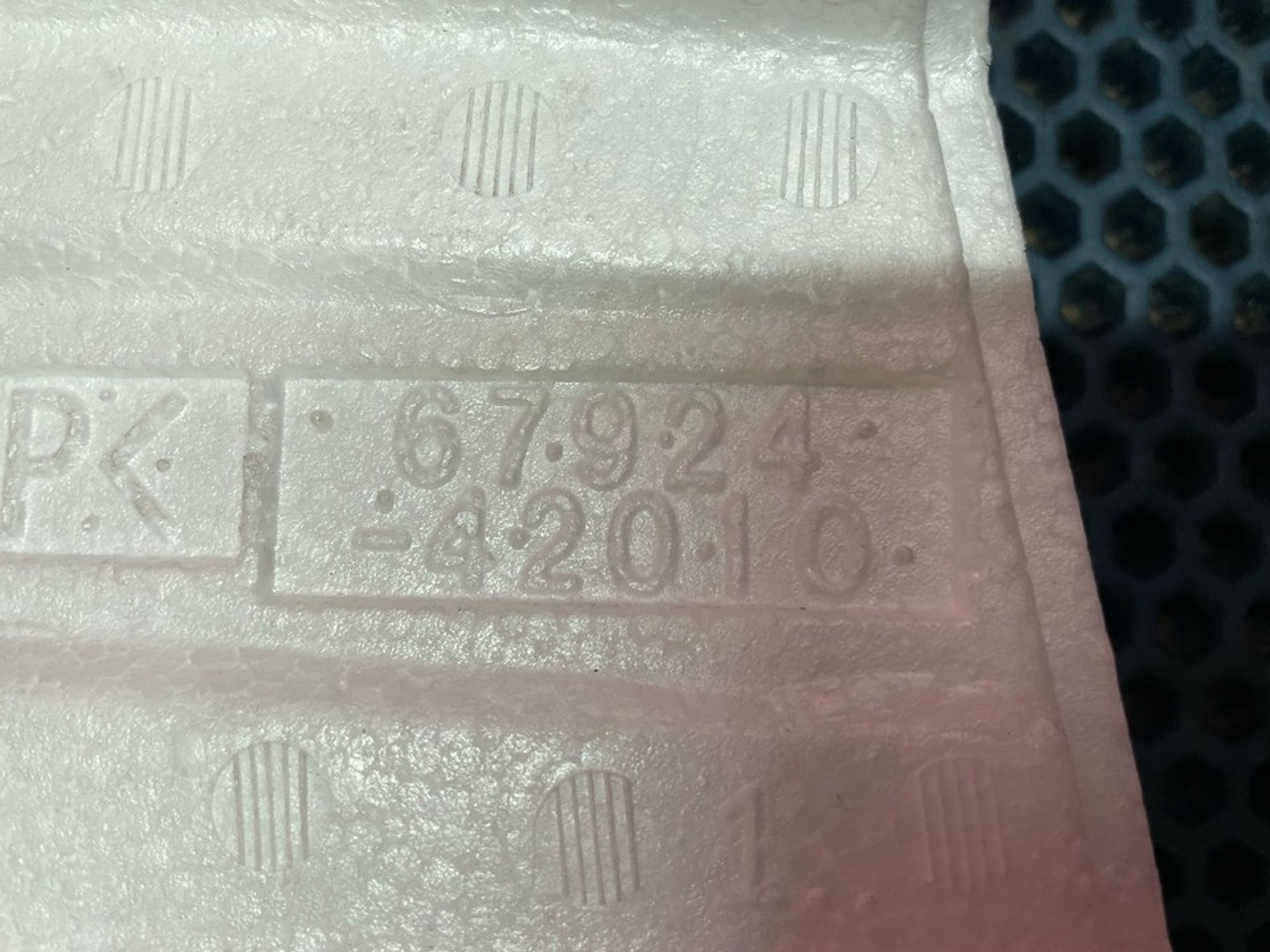 6792442010 Уплотнитель двери Toyota Corolla E160/E170, 900 рублей, Нижний Новгород