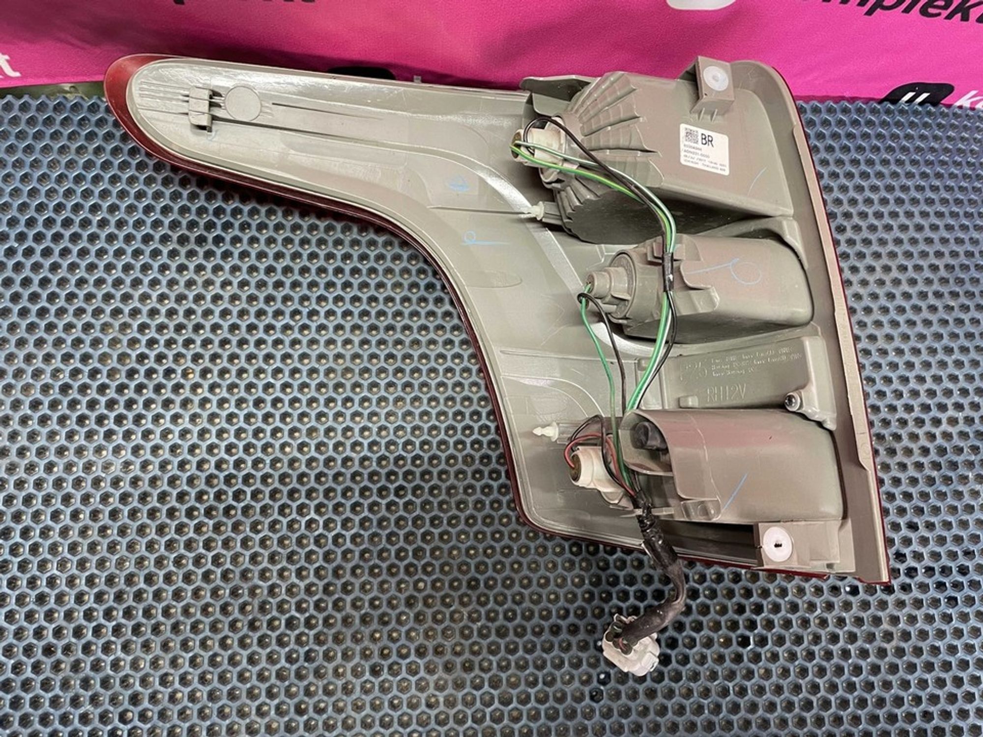 8330A944 Фонарь задний правый R Mitsubishi L200 V, 3400 рублей, Нижний Новгород