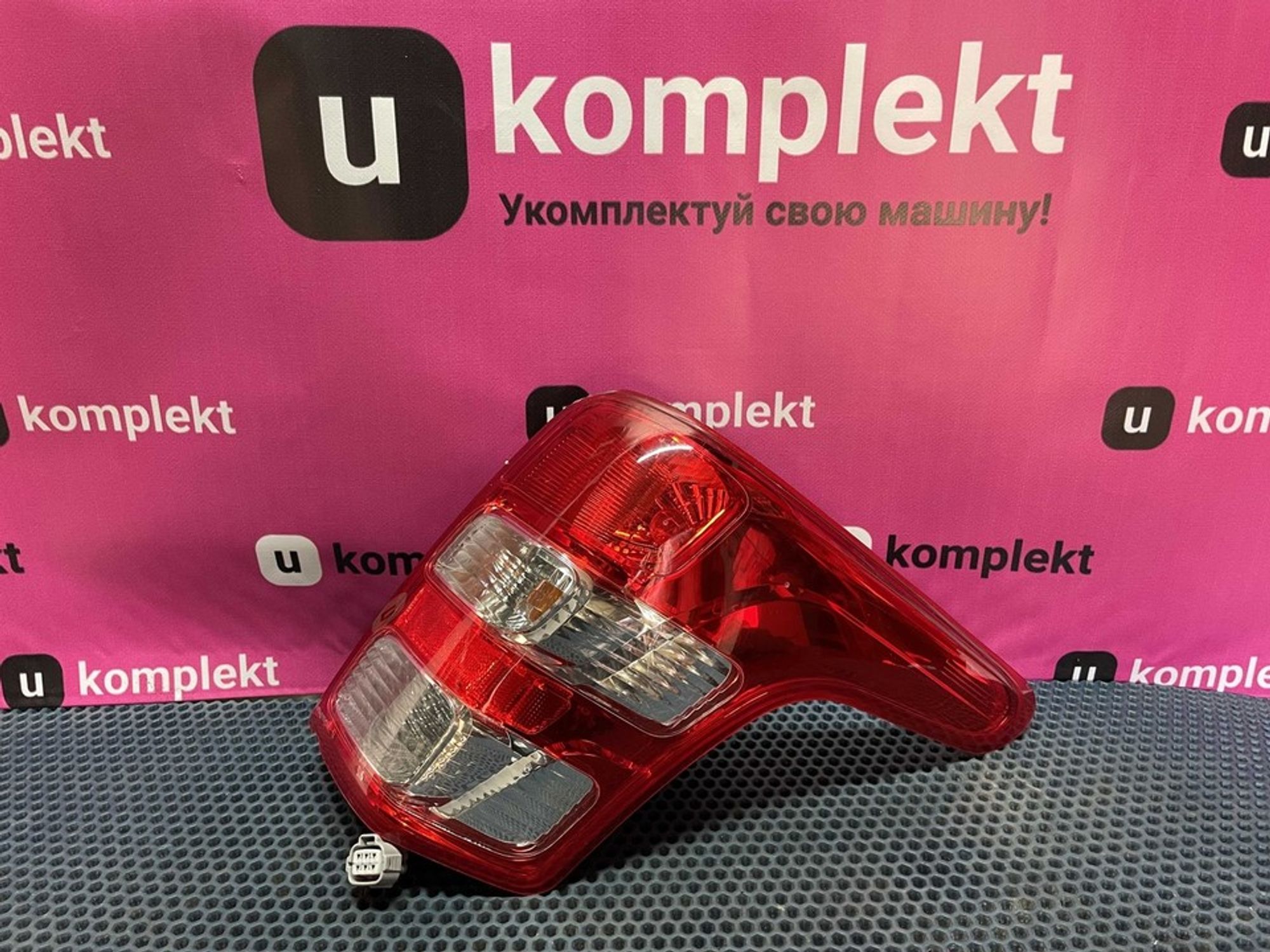 8330A944 Фонарь задний правый R Mitsubishi L200 V, 3400 рублей, Нижний Новгород