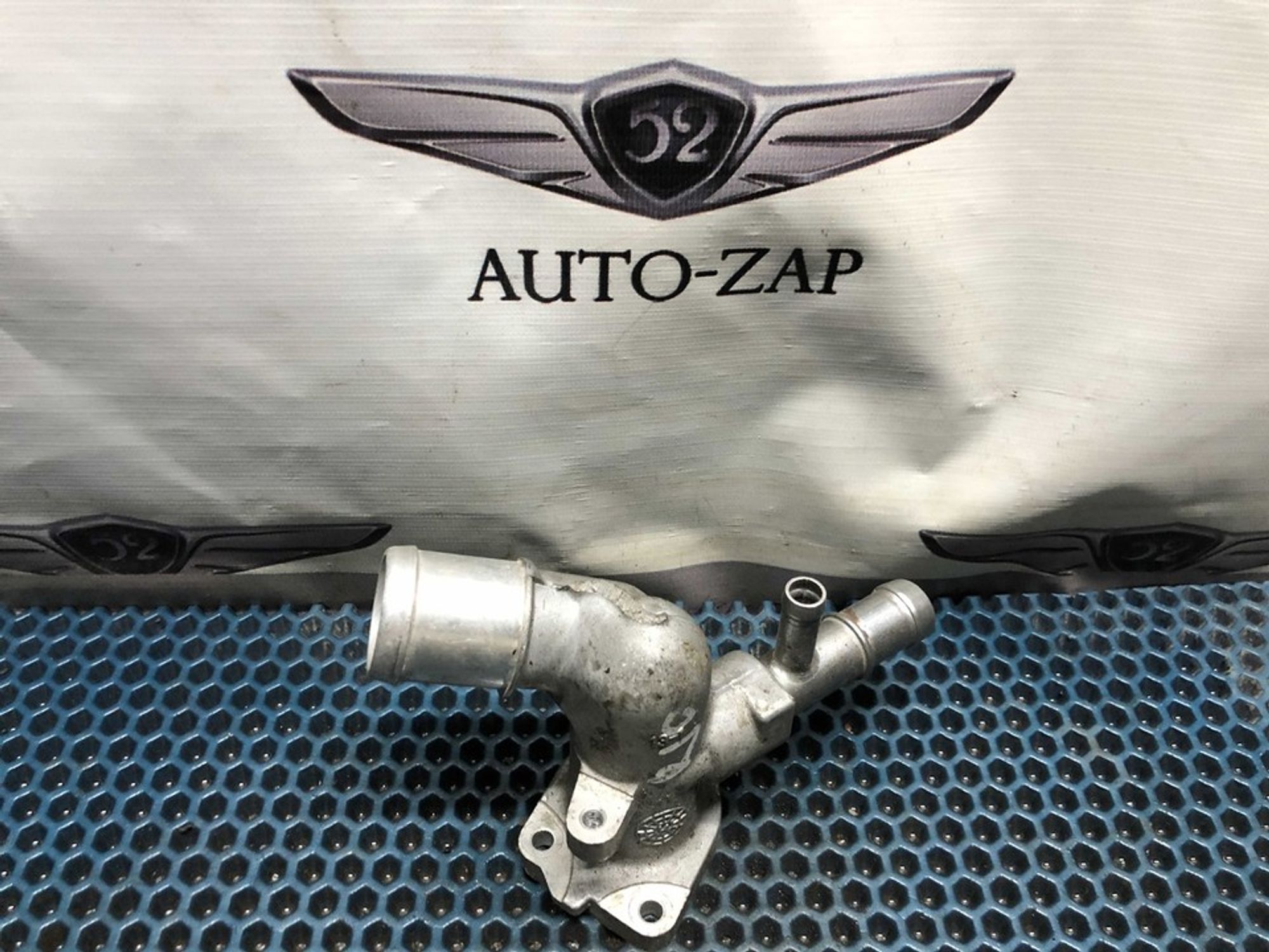 256202B003 Фланец системы охлаждения Hyundai Неопознанная модель, 700 рублей, Нижний Новгород