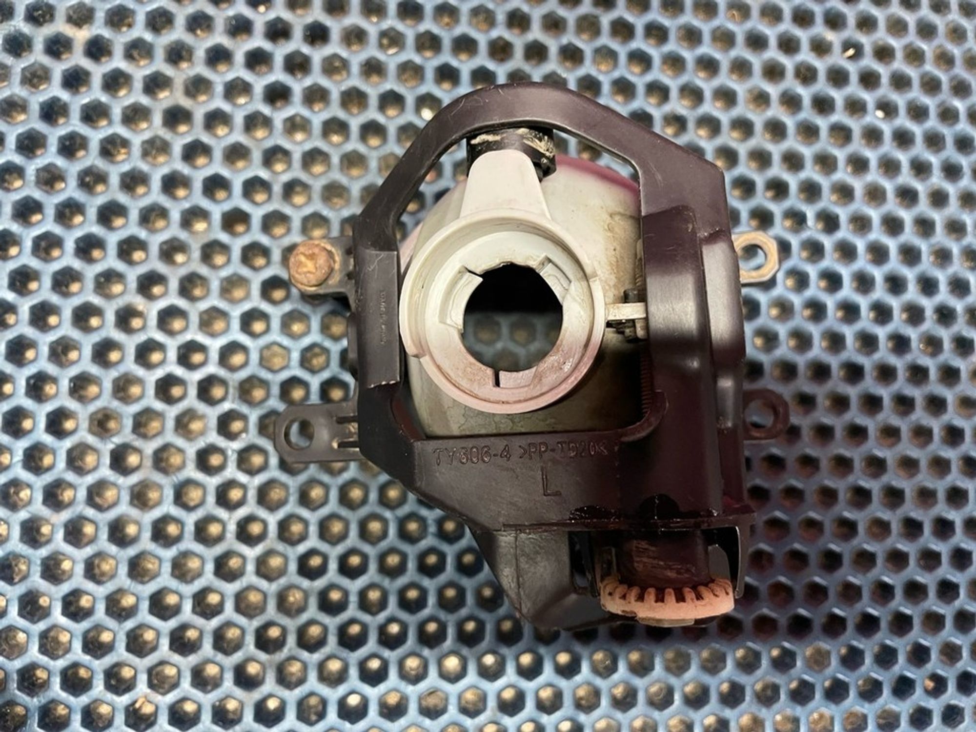 Фара противотуманная левая L Toyota Corolla E160/E170, 600 рублей, Нижний Новгород