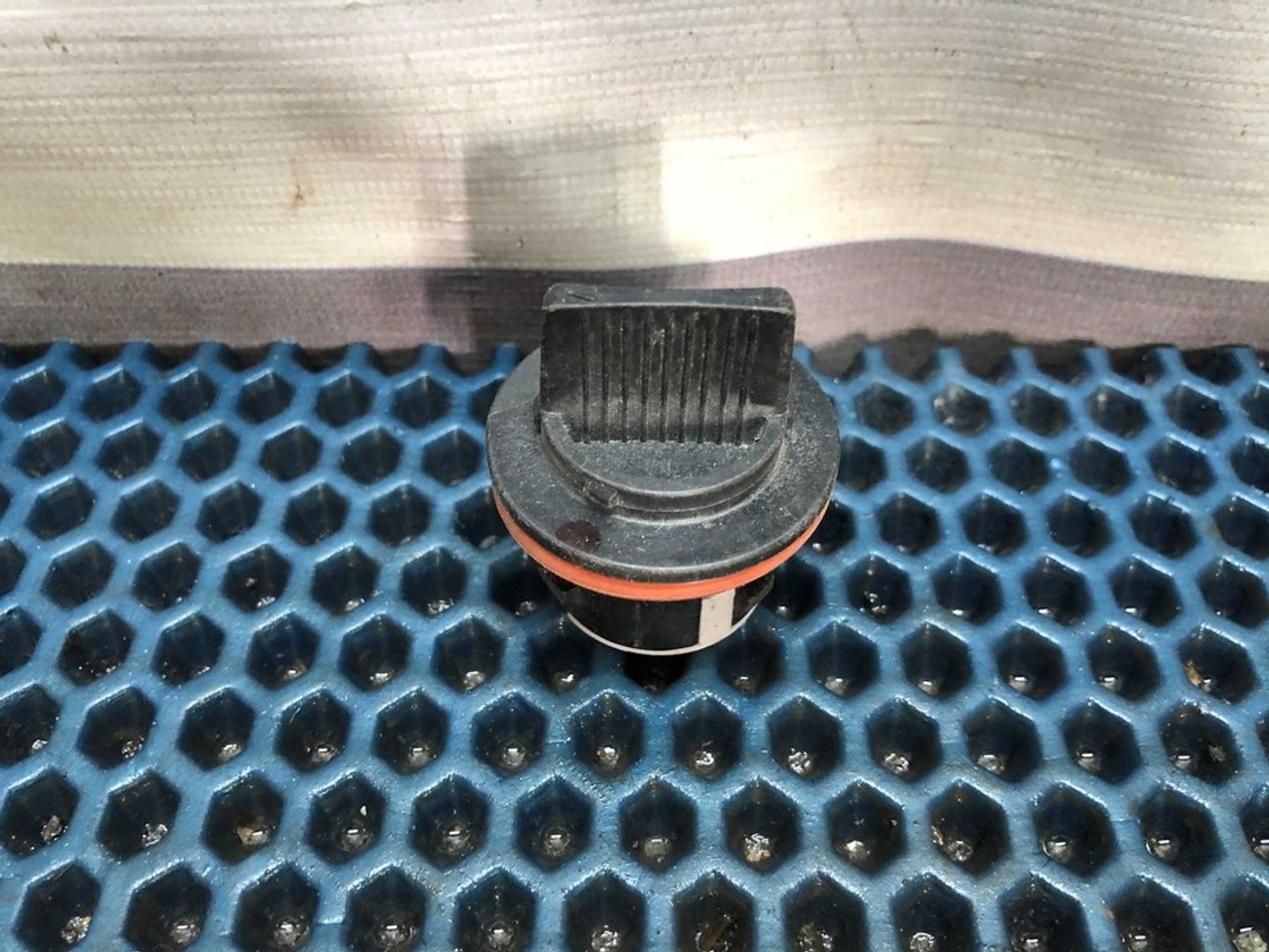 92166F1000 Патрон лампы Kia Неопознанная модель, 500 рублей, Нижний Новгород