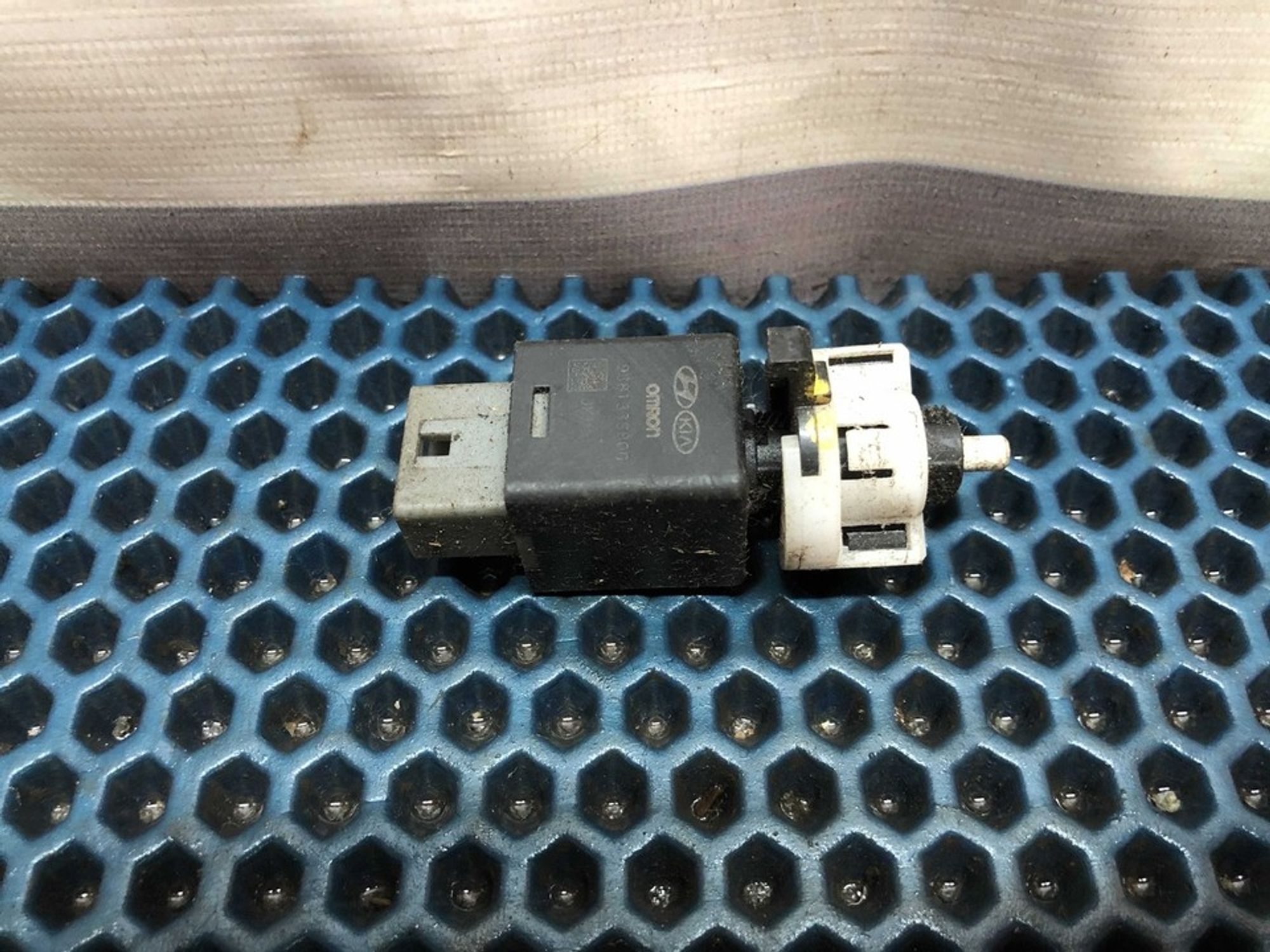 938133S800 Датчик включения стоп сигнала Hyundai Solaris I, 700 рублей, Нижний Новгород