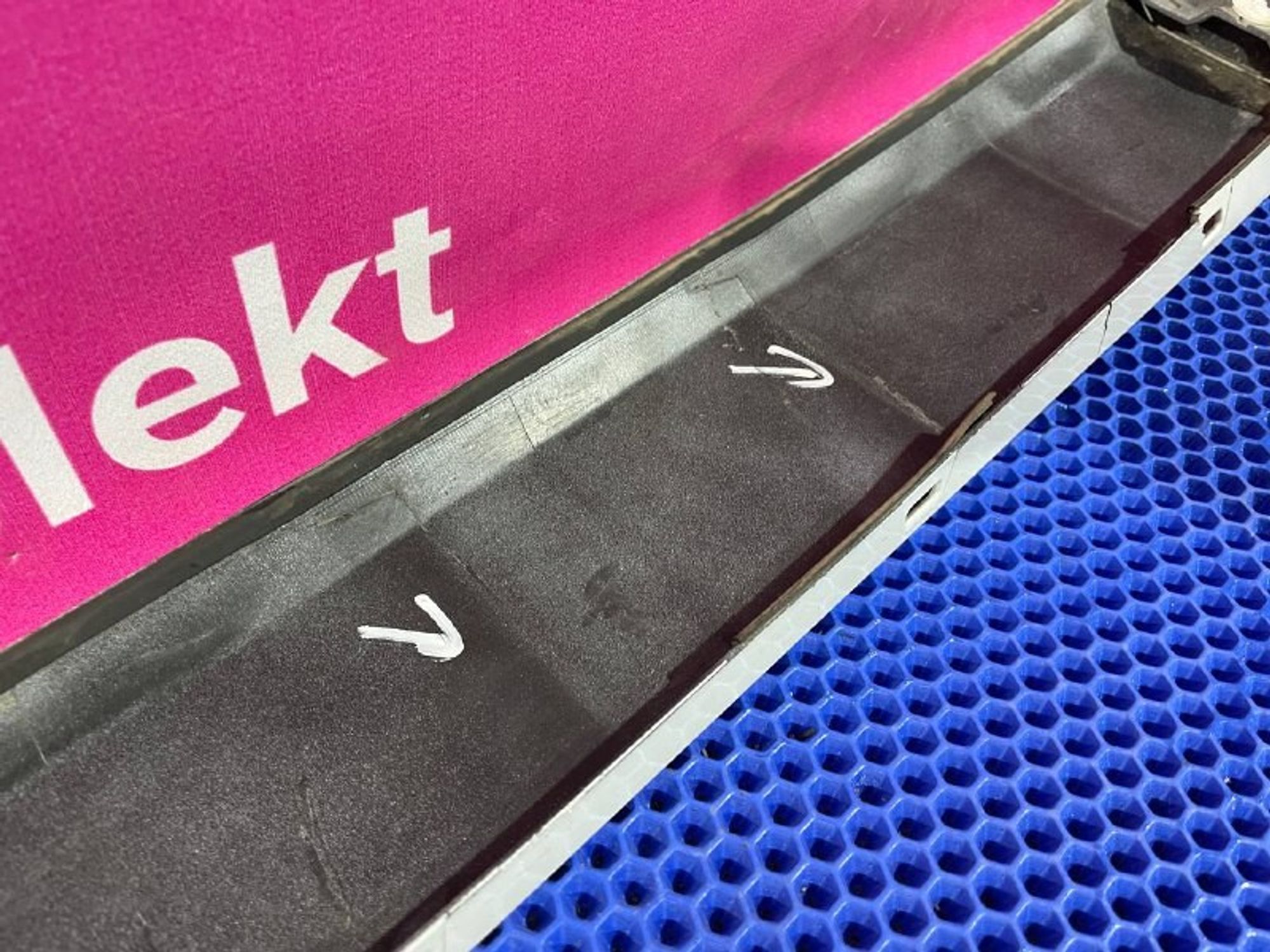 768120R900 Накладка крышки багажника Toyota RAV4 XA50, 700 рублей, Нижний Новгород