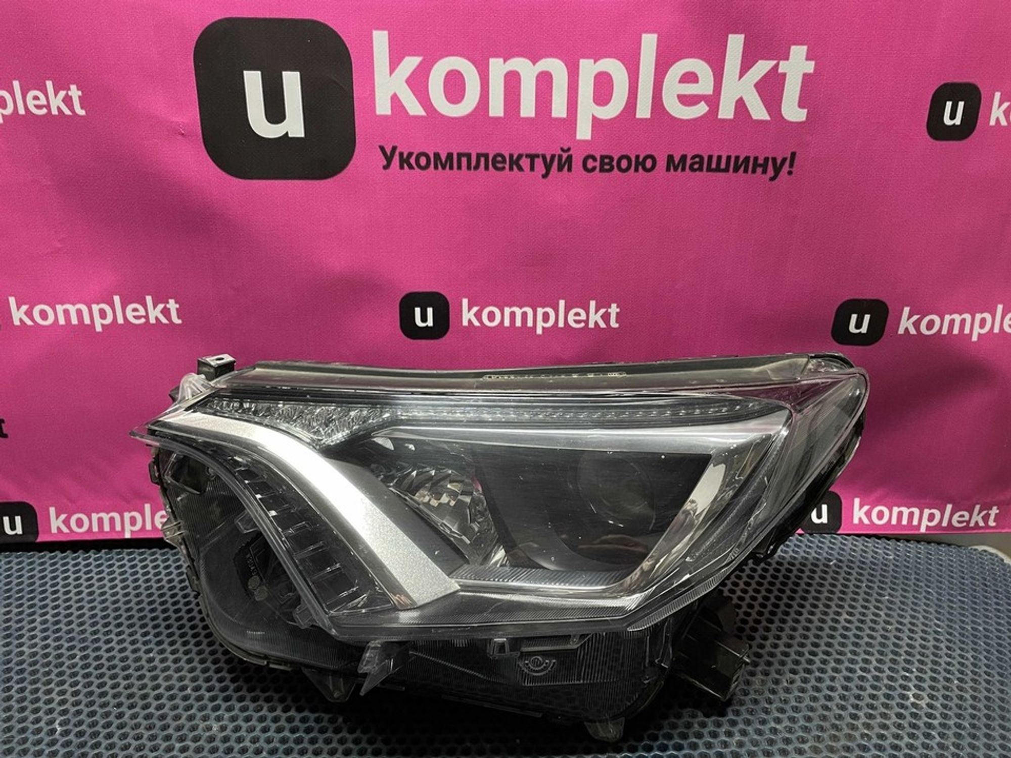 8117042650 Фара левая L Toyota RAV4 CA40, 9800 рублей, Нижний Новгород