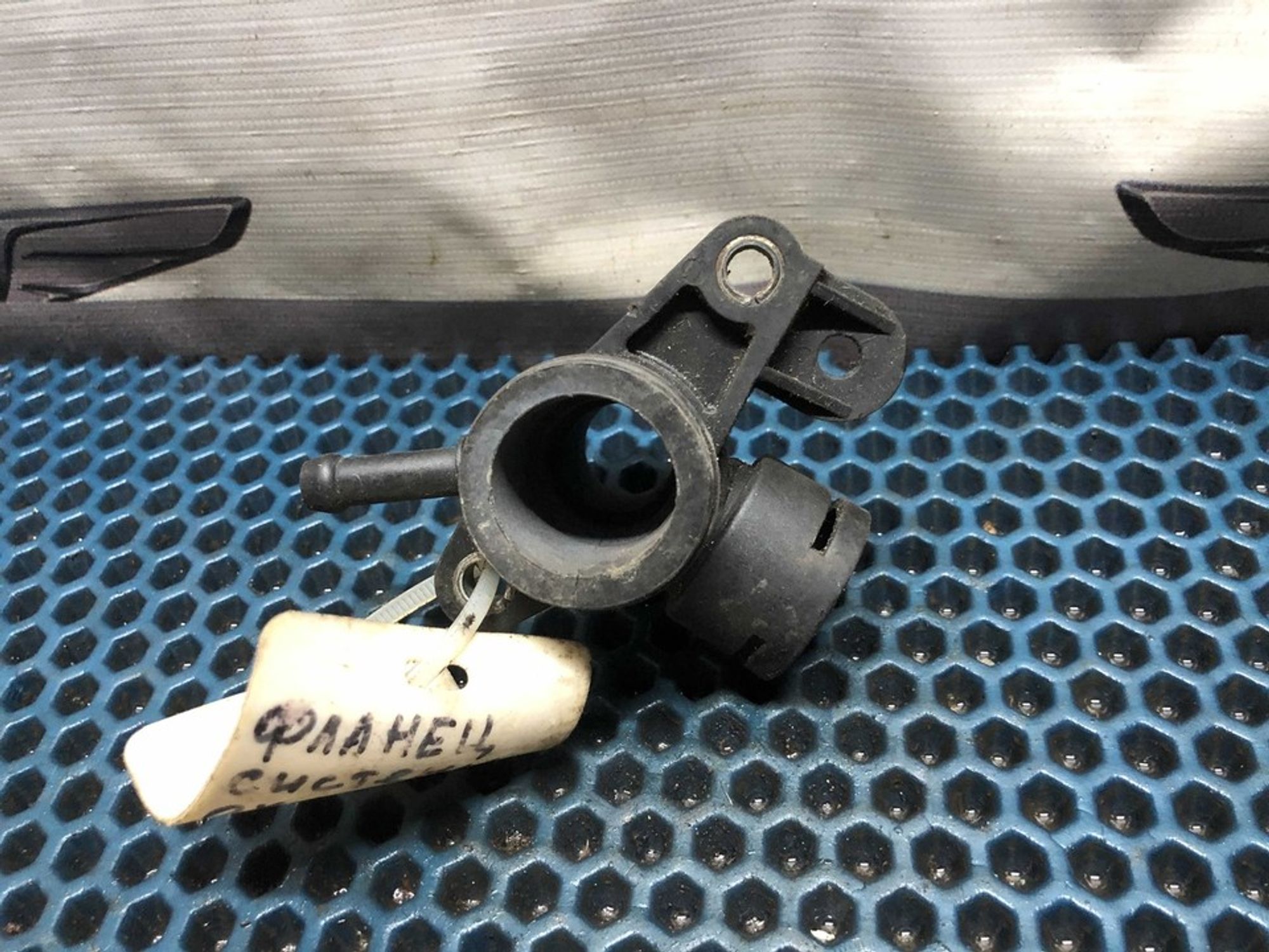 06J121132D Фланец системы охлаждения Audi Неопознанная модель, 300 рублей, Нижний Новгород