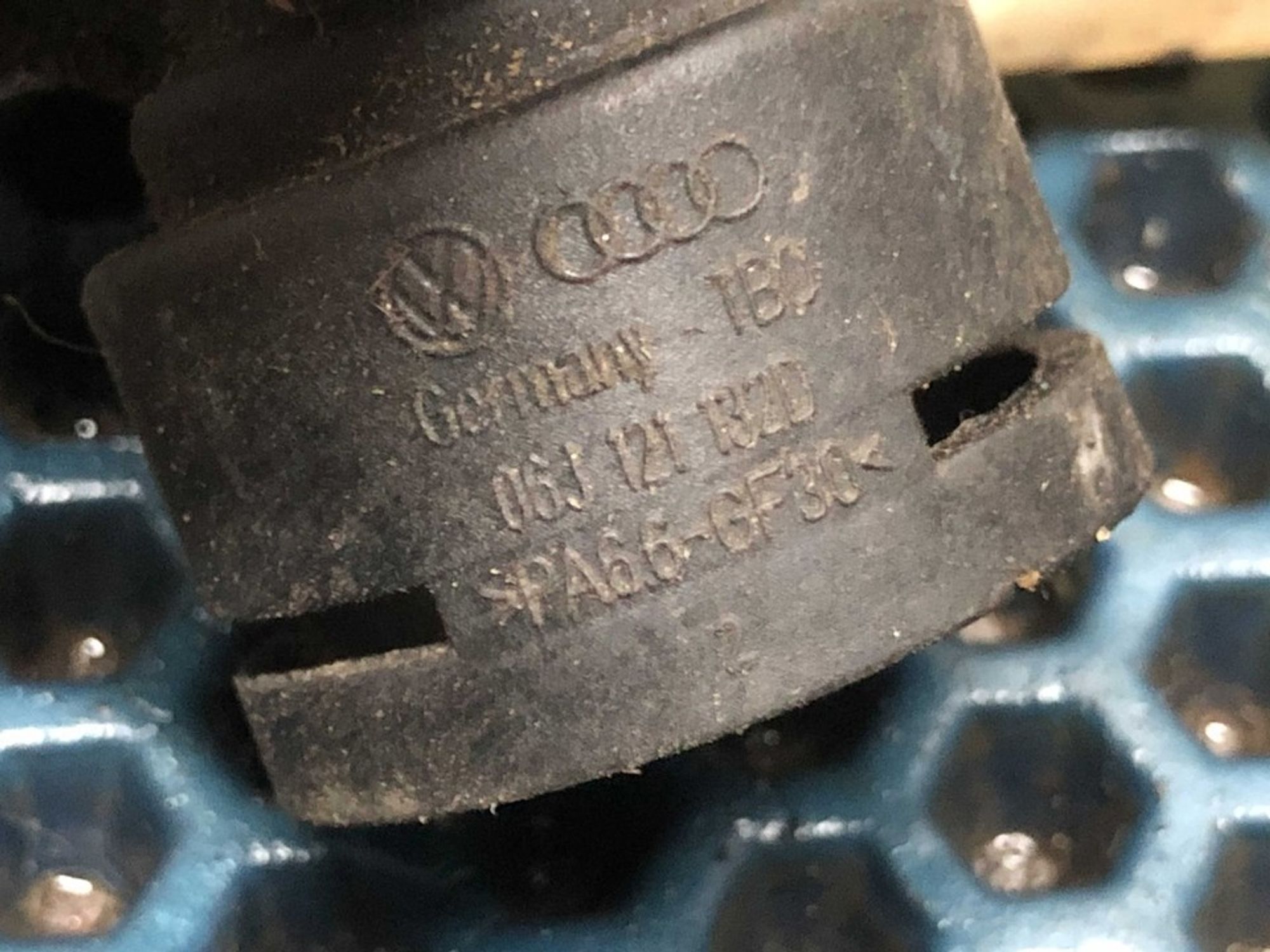 06J121132D Фланец системы охлаждения Audi Неопознанная модель, 300 рублей, Нижний Новгород