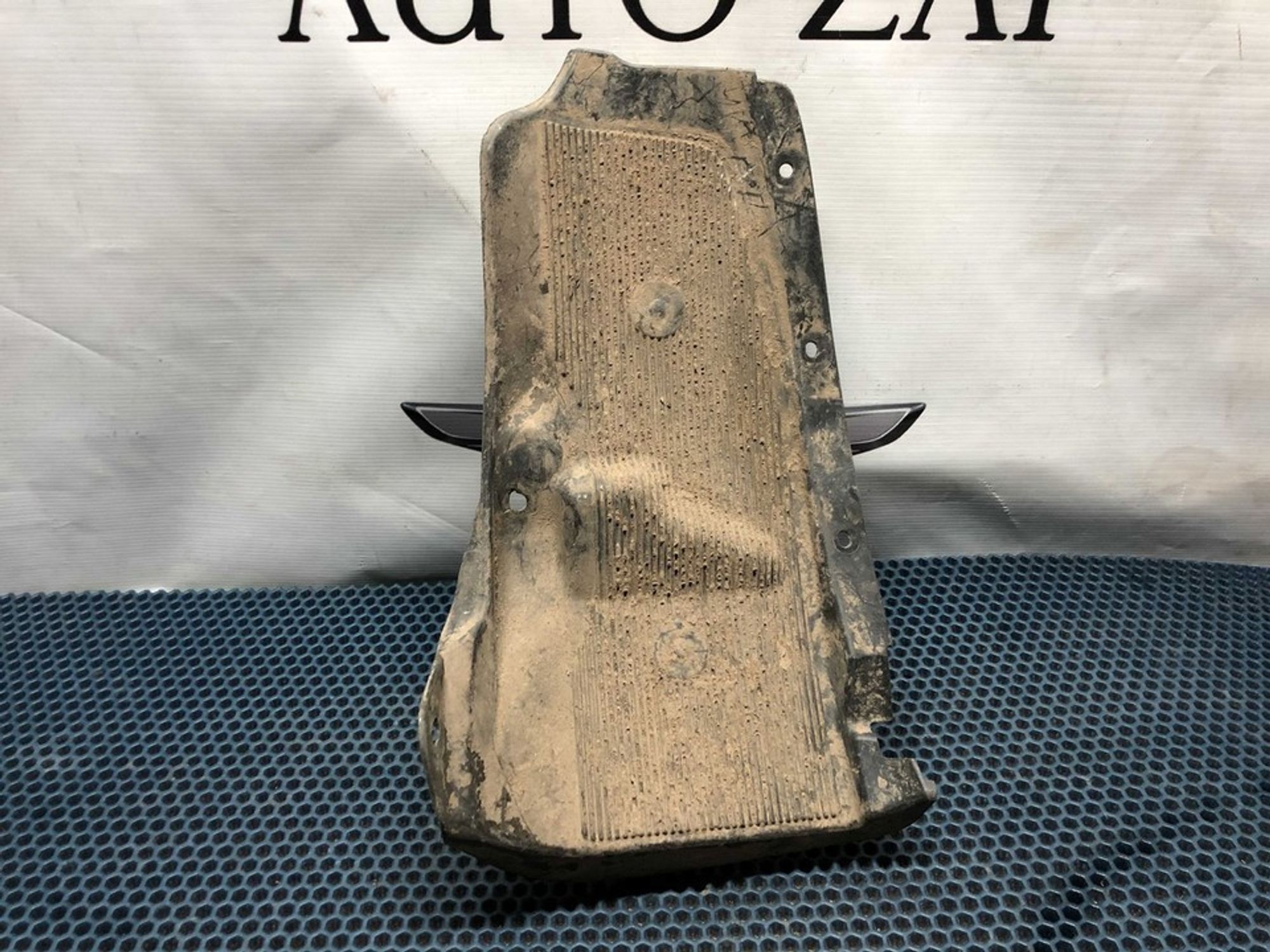 868224Y500 Локер задний правый R Kia Rio, 800 рублей, Нижний Новгород