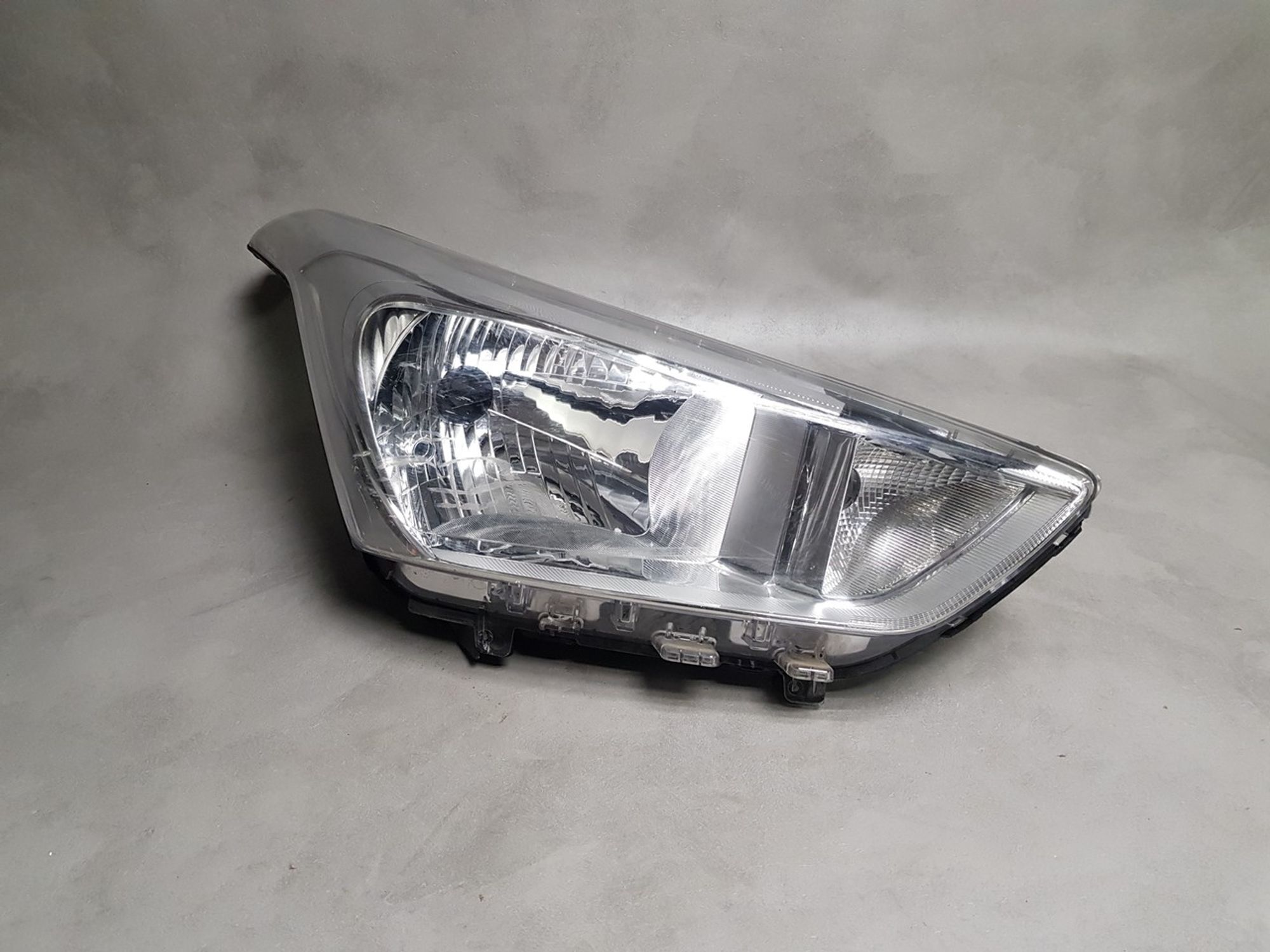 92102M0000 Фара правая R Hyundai Creta I, 2500 рублей, Нижний Новгород