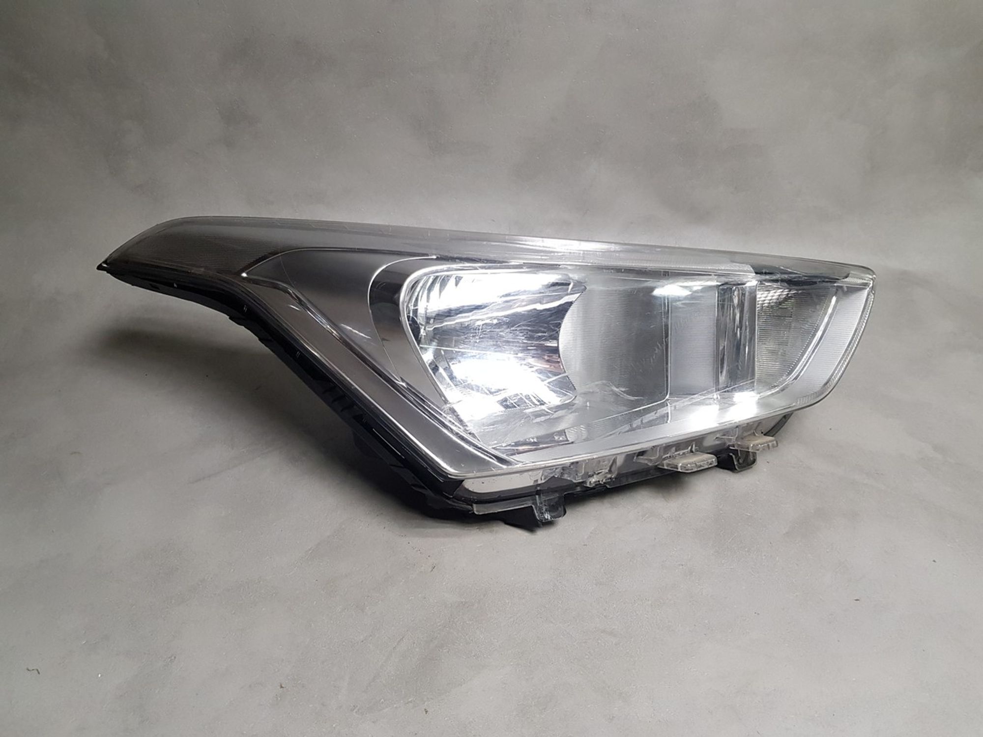 92102M0000 Фара правая R Hyundai Creta I, 2500 рублей, Нижний Новгород