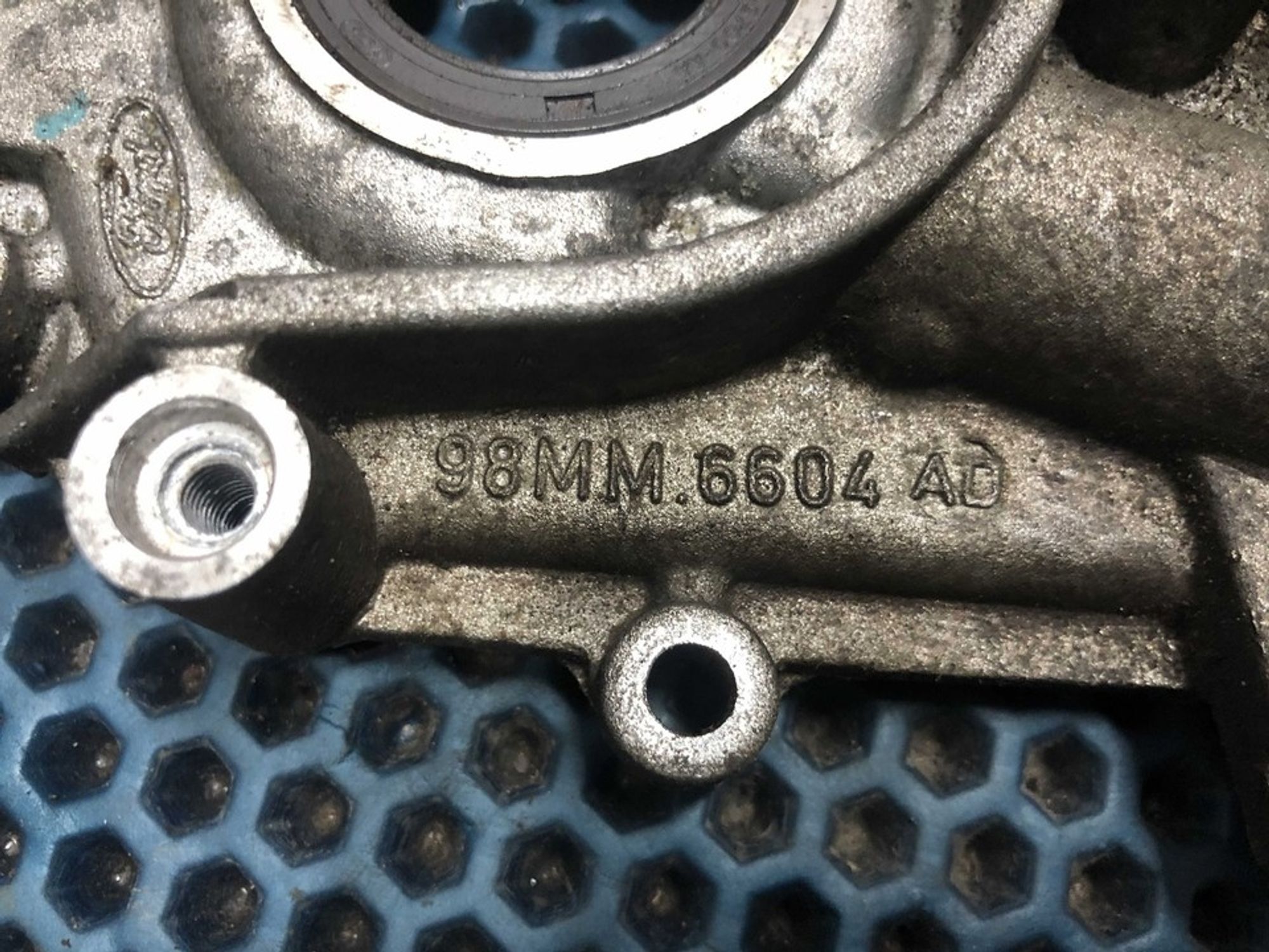 98MM6604AD Насос масляный Ford Focus III, 1000 рублей, Нижний Новгород